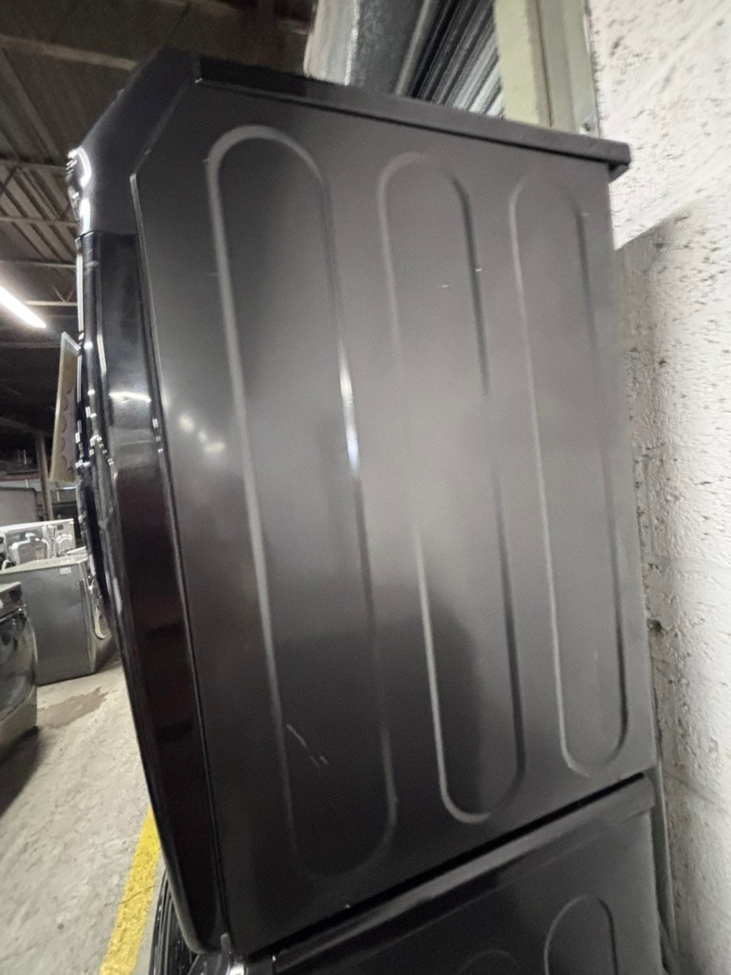 >samsung  front load washer 4.5 cu ft & dryer 7.5 cu ft set electric 220v front load stackable or side by side - sensor dry He in dark gray   #WDKS1B