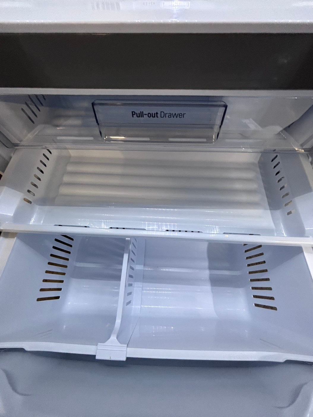 >special 3pc. Combo =LG French door Refrigerator counter depth  w/ ice water dispenser 36",gas stove 5 burners & new the range microwave all same brand  #ARF31B3PC