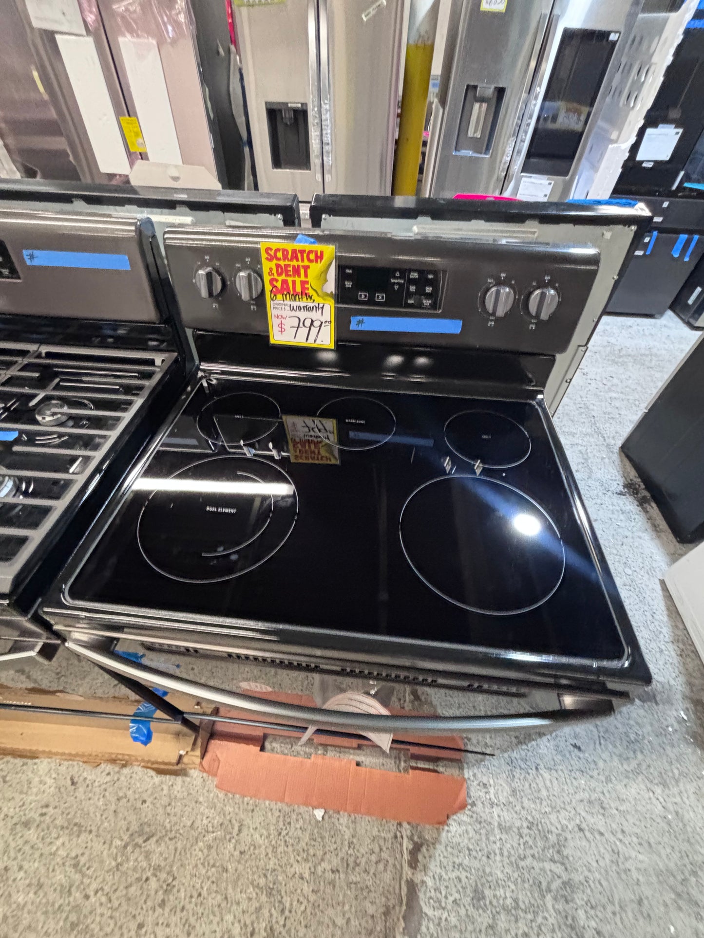 >>new open box New whirlpool electric glass top range ,bake /broil  black stainless steel #ERZZ3VB
