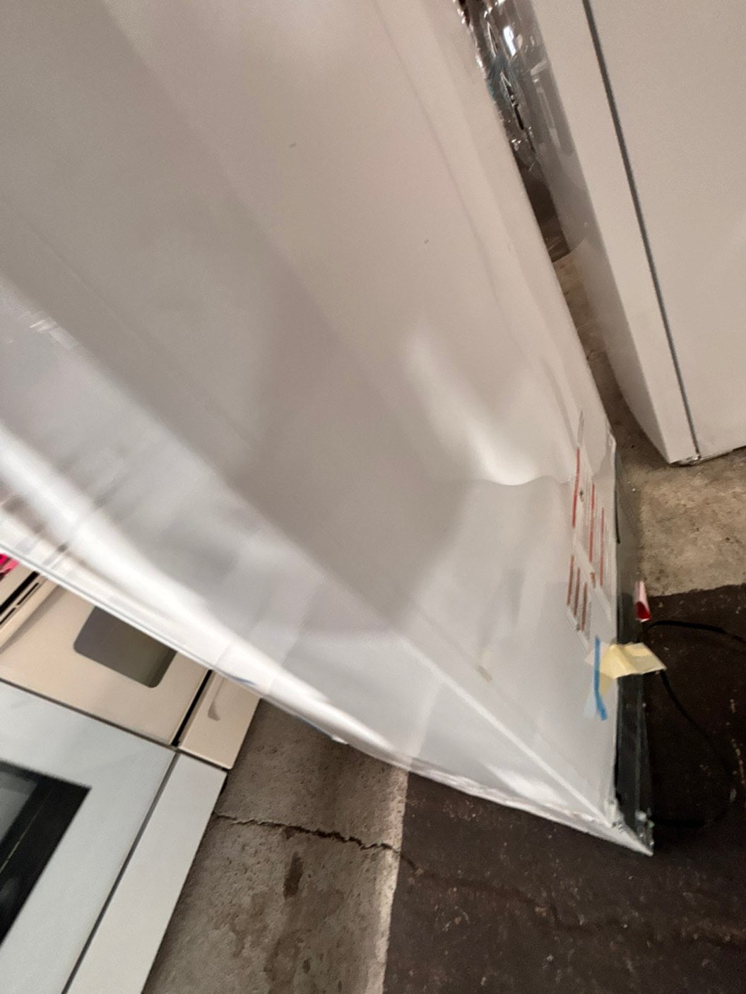 Open box 📦 20 cu. ft. Freezer in White with Temperature Alarm and Auto-Close Door, ENERGY STAR #FZG22BB
