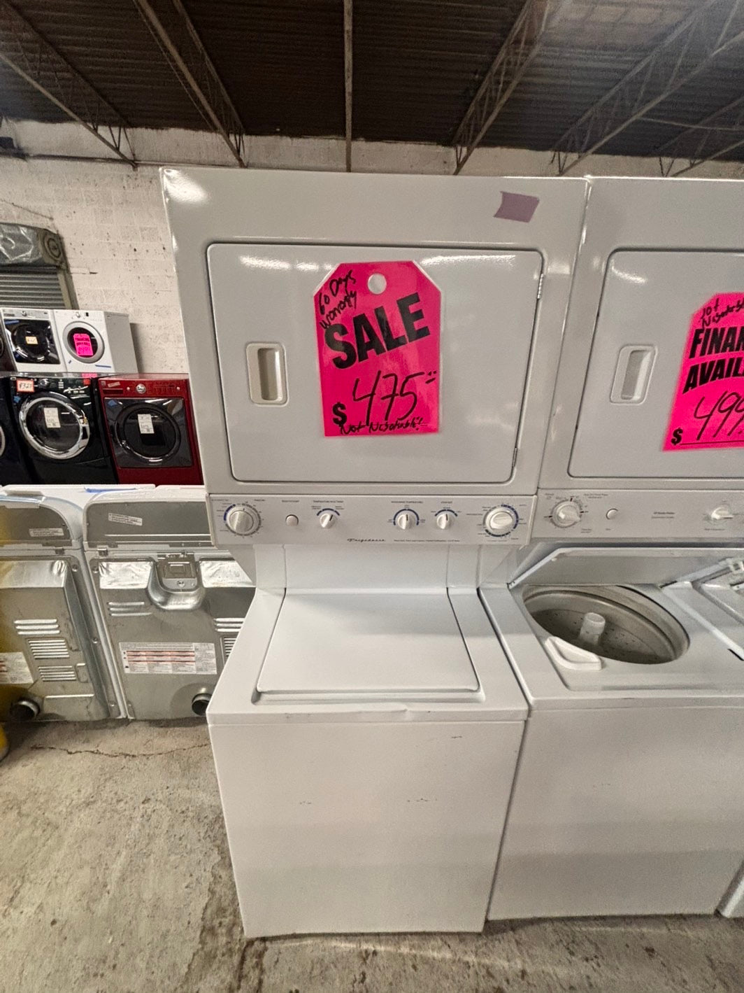 >special 🔥used-  refurbished Frigidaire stacked laundry center Electric 220v washer & dryer unit in white 27" #LW778B
