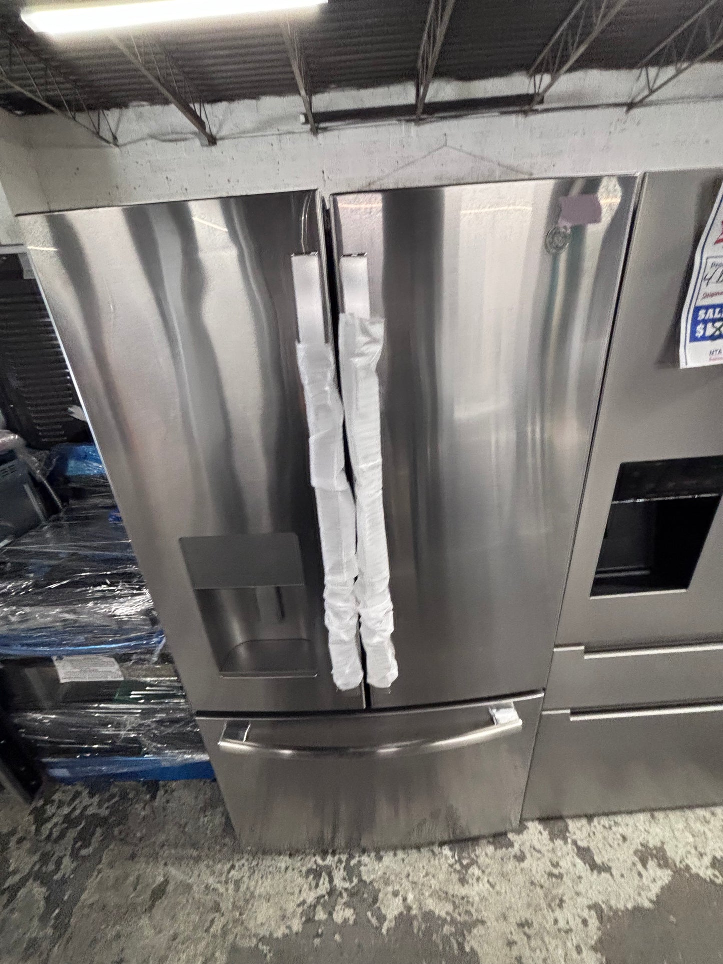>>Used great condition used-Refurbished GE 36”w x69h x 29.1/5 depth refrigerator stainless steel w/ice & water dispenser 36 “ #FDF29U3B