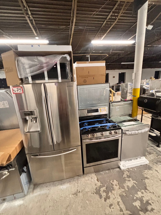 >Special 🎈4pc. Samsung Combo used refurbished -counter depth french door refrigerator Samsung 36” w/ice maker & water dispenser gas range  five burners ,new open box over the range microwave & new open   dishwasher.  #RFZ324CB