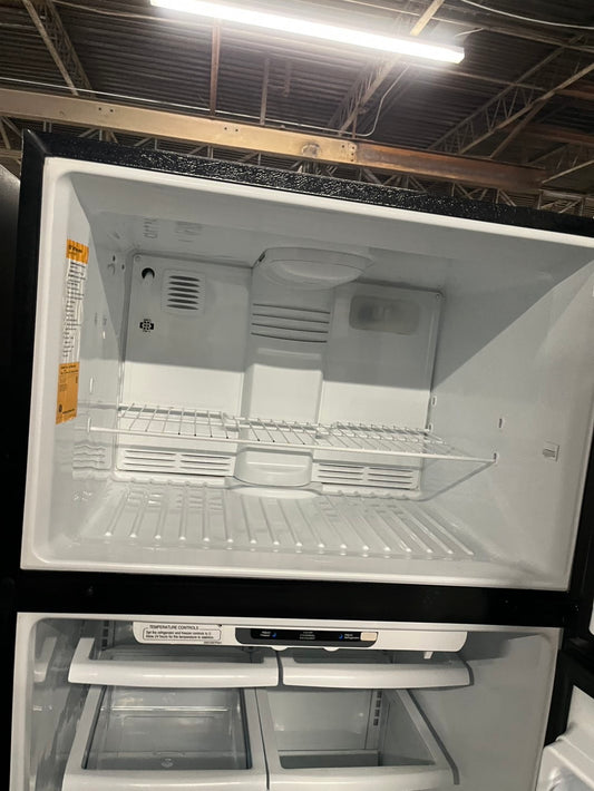= Ge 33” Top freezer fridge  black refurbished #RFTB67B