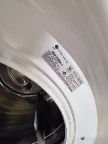 }gas LG white washer & gas dryer set front load stackable or side by side  27” in used Gas  used-Refurbished #GWD46B