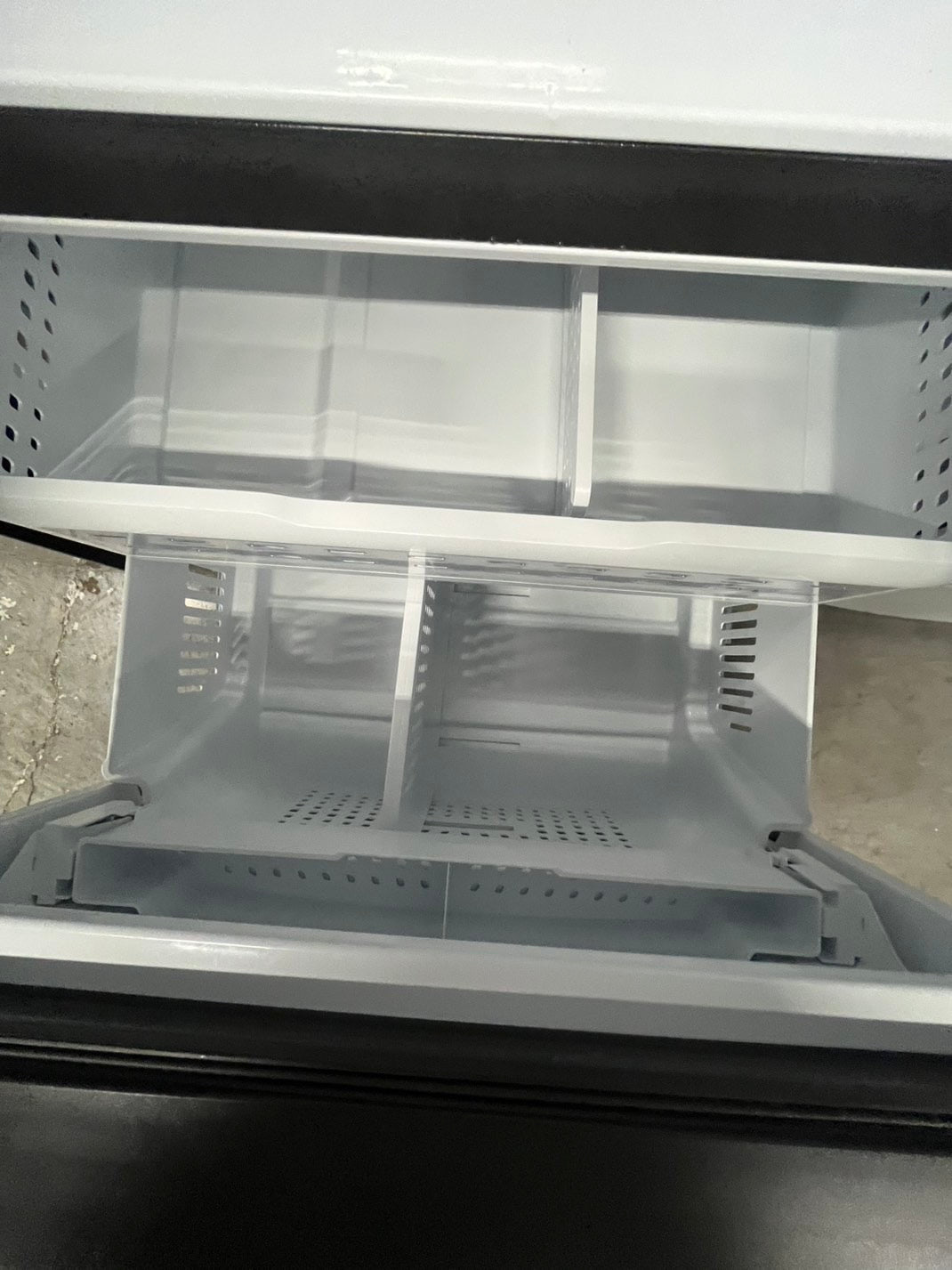 *Used | Refurbished GE profile 36” 28cu.ft. French door refrigerator stainless steel w/ice water dispenser 36" stock number #RFGE22B