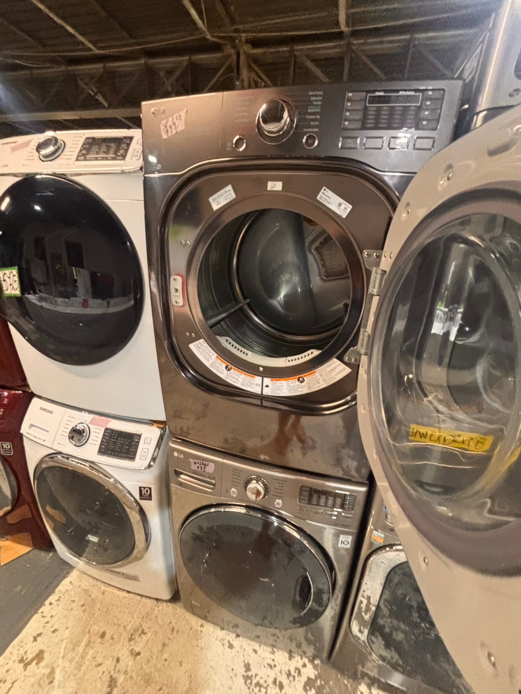 >*Used-great conditions refurbished LG steam washer 4.5cu ft & electric steam dryer 7.5 cu ft large capacity set electric 220v front load stackable or side by side - sensor dry He in silver-gray  #WXU6SET