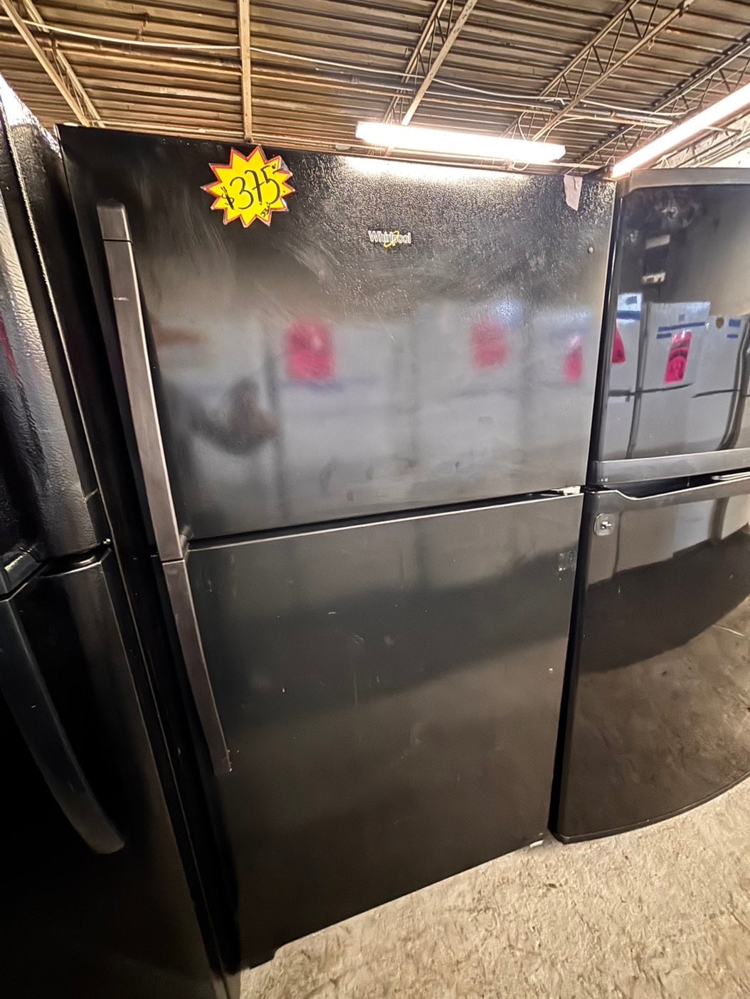>whirlpool 33” Top freezer fridge  ,black  used-refurbished #RRY33QB