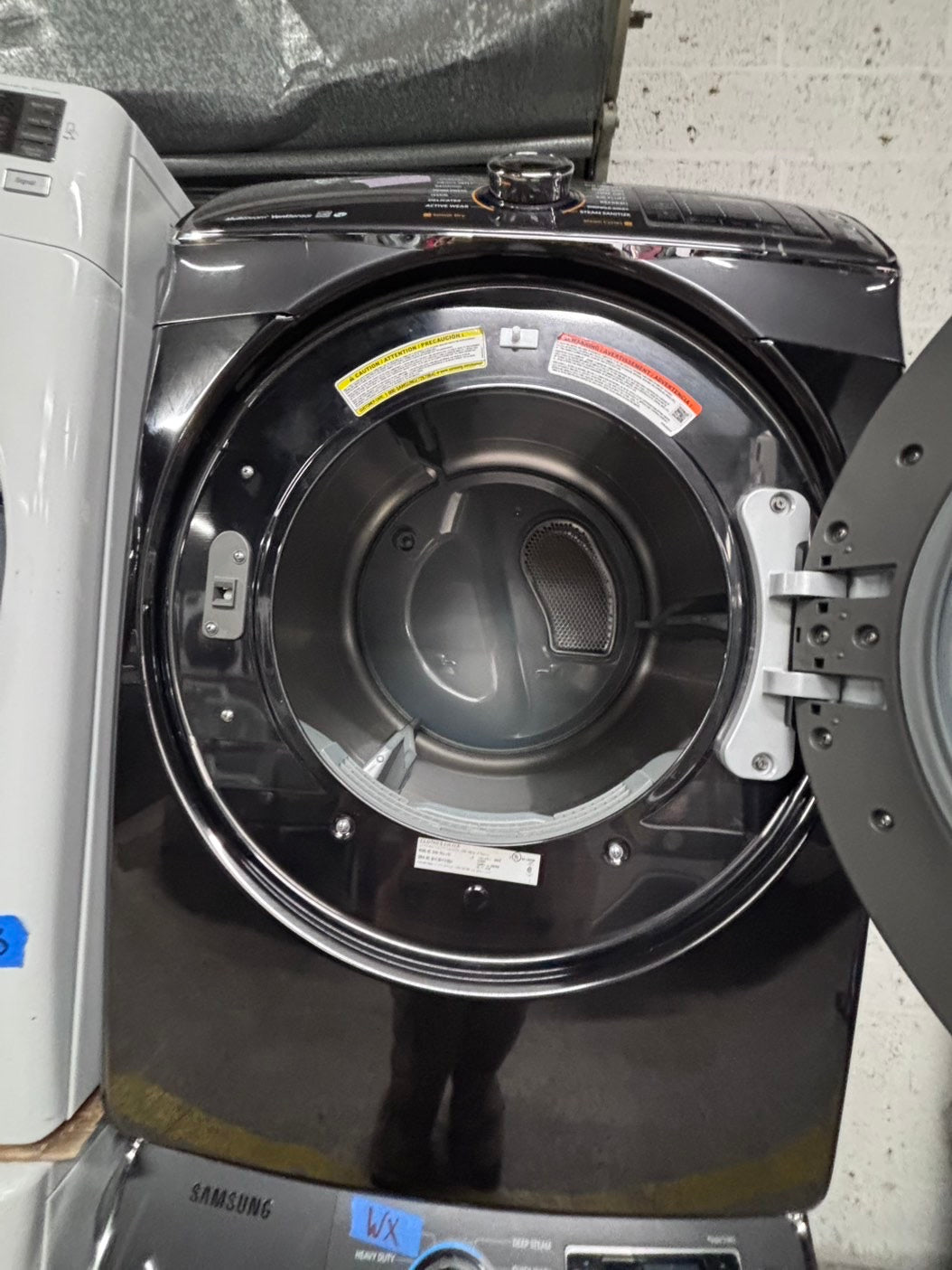 >samsung  front load washer 4.5 cu ft & dryer 7.5 cu ft set electric 220v front load stackable or side by side - sensor dry He in dark gray   #WDKS1B