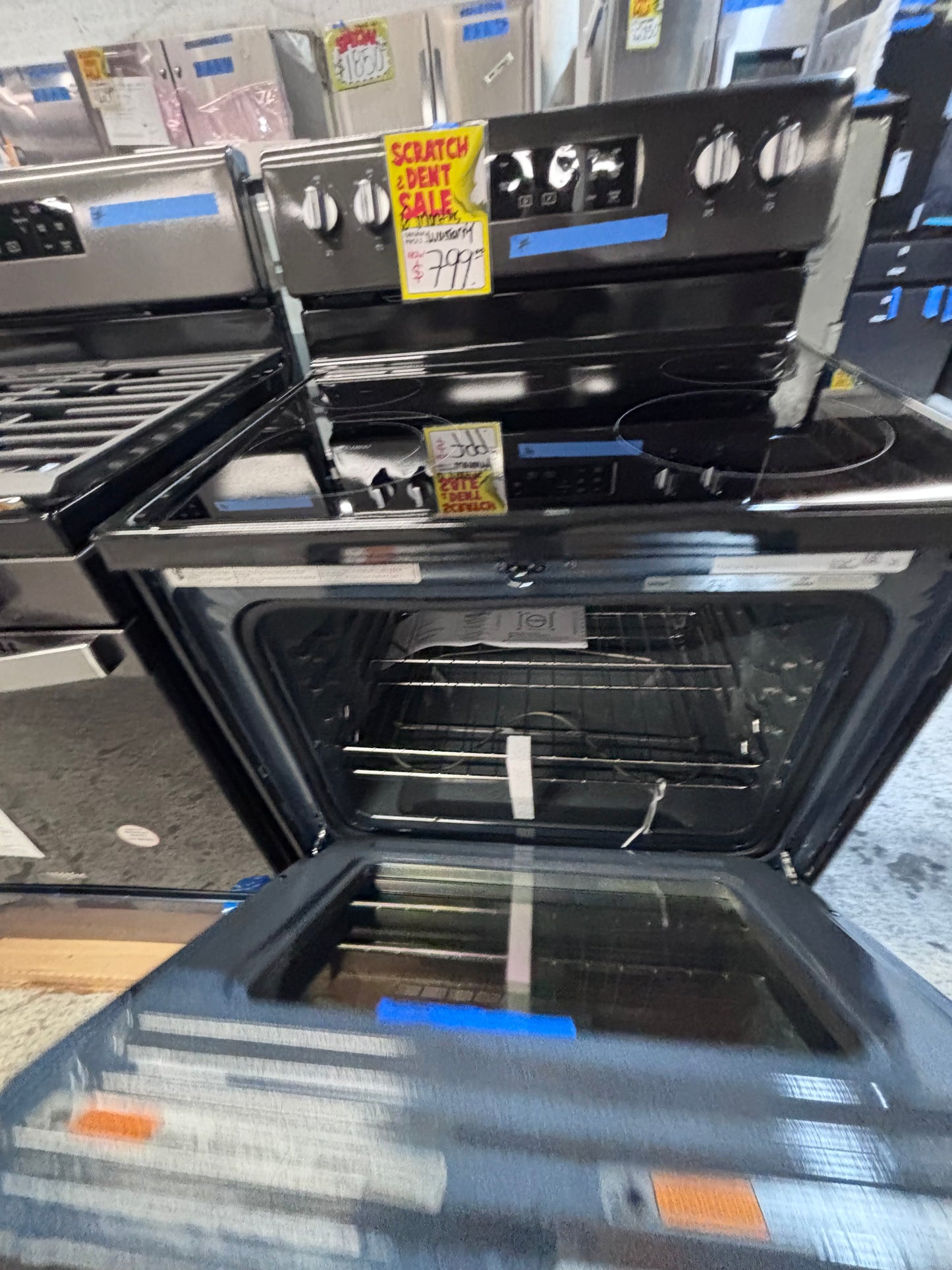 >>new open box New whirlpool electric glass top range ,bake /broil  black stainless steel #ERZZ3VB