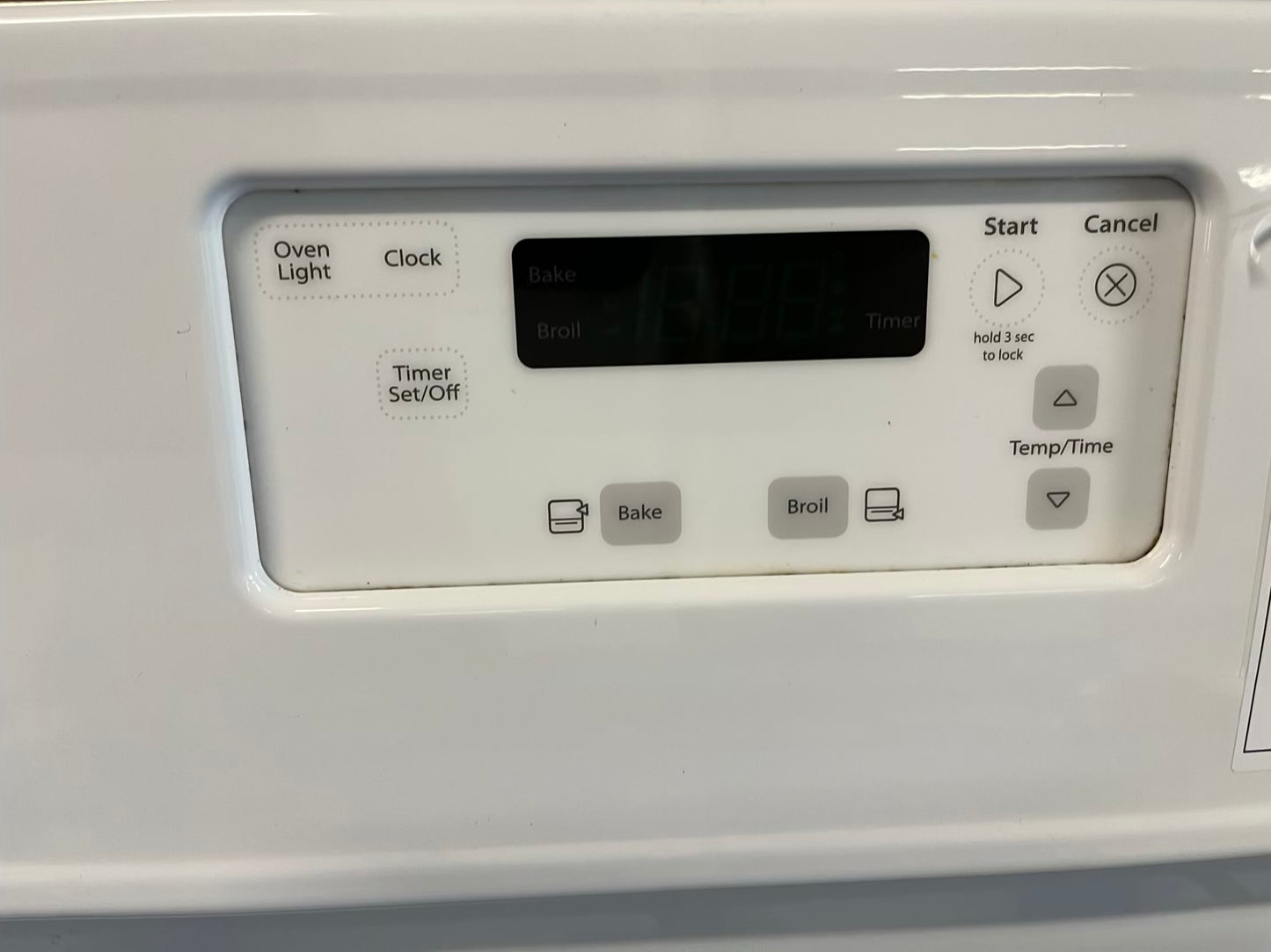 Whirlpool Gas range 4 burner bake broil in white Refurbished 30° #GR214EB