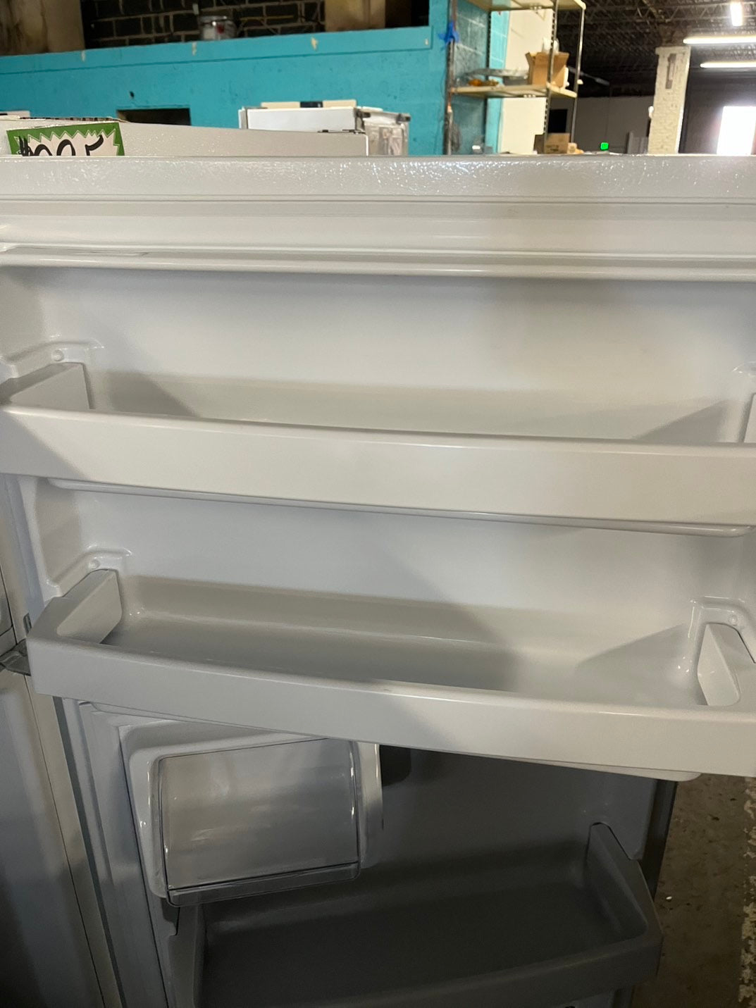 28”Ge top freezer fridge white used-refurbished #RFL89B