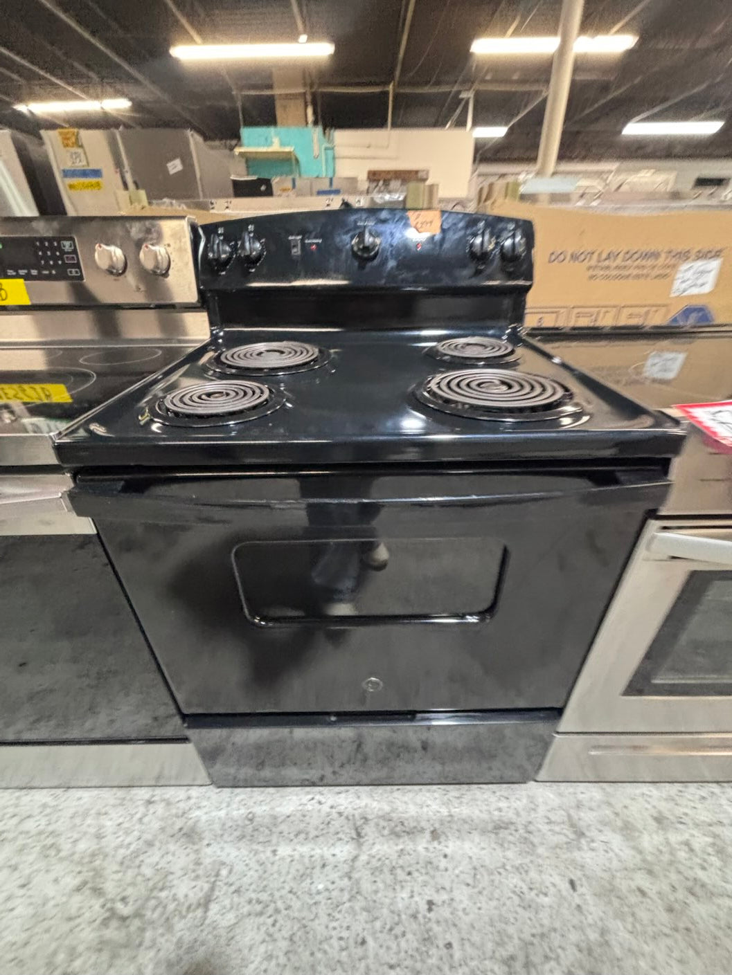 } sale🎈🎈hot point black electric coil top range coil 220v bake /Broil 4 burner used-Refurbished  great condition 30" working 💯 with warranty  #GN4FG4B