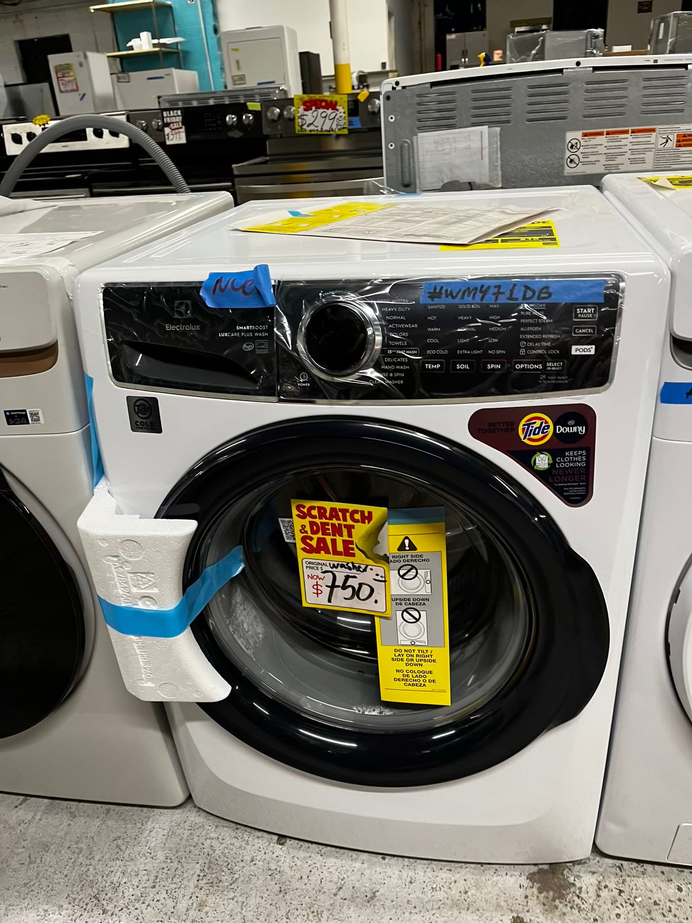 Open Box 📦 scratch & dent - Electrolux 27 in. 4.5 cu. ft. High Efficiency Front Load Washer with LuxCare Wash System 20-minutes Fast Wash, ENERGY STAR in White | stock number #WM471DB