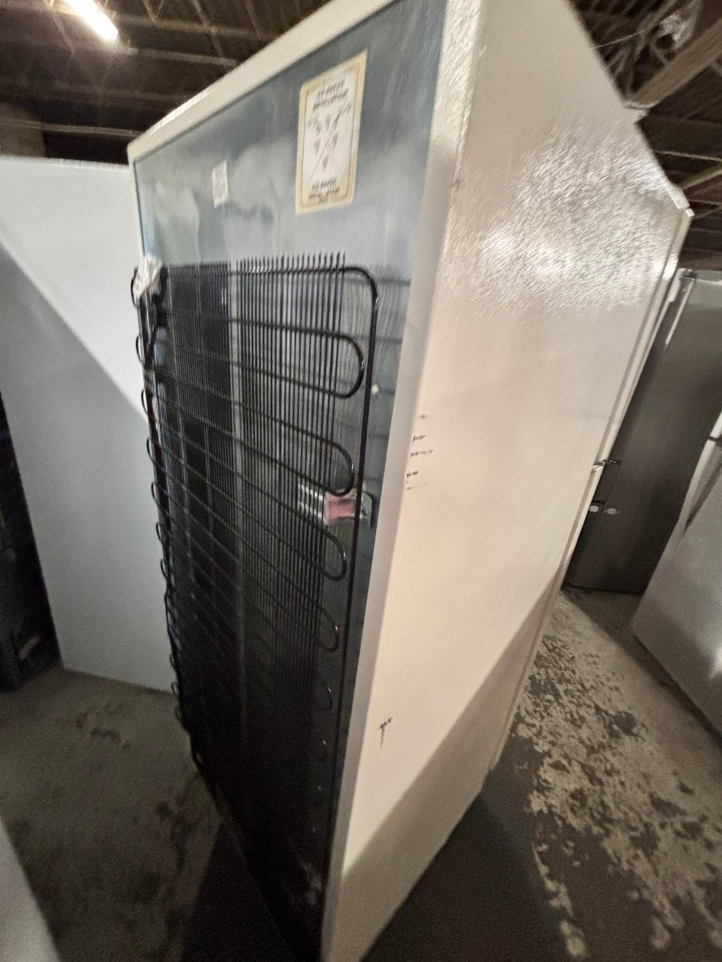 >sale🎈frigidaire 29” 17cu.ft -top freezer refrigerator off white color   -used refurbished 30” #TY22RB