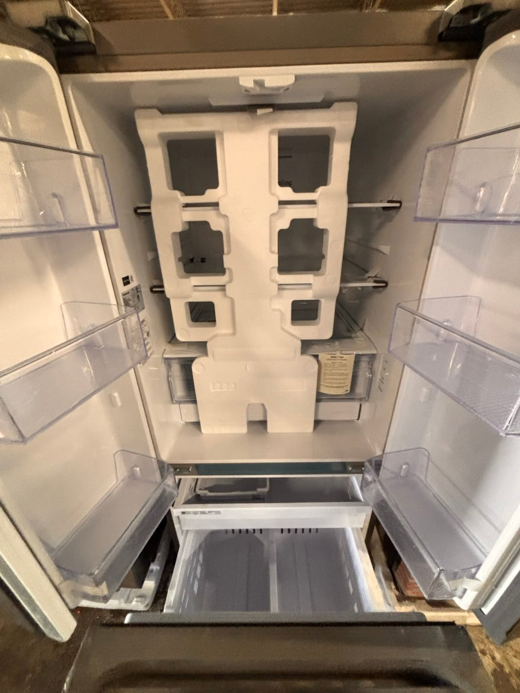 }}Samsung - 30” x 65.1/2 heigth x 30.1/5 depth. 22 cu. ft. 3-Door French Door Refrigerator w ice 🧊 maker inside - Stainless Steel #R22S4TUB