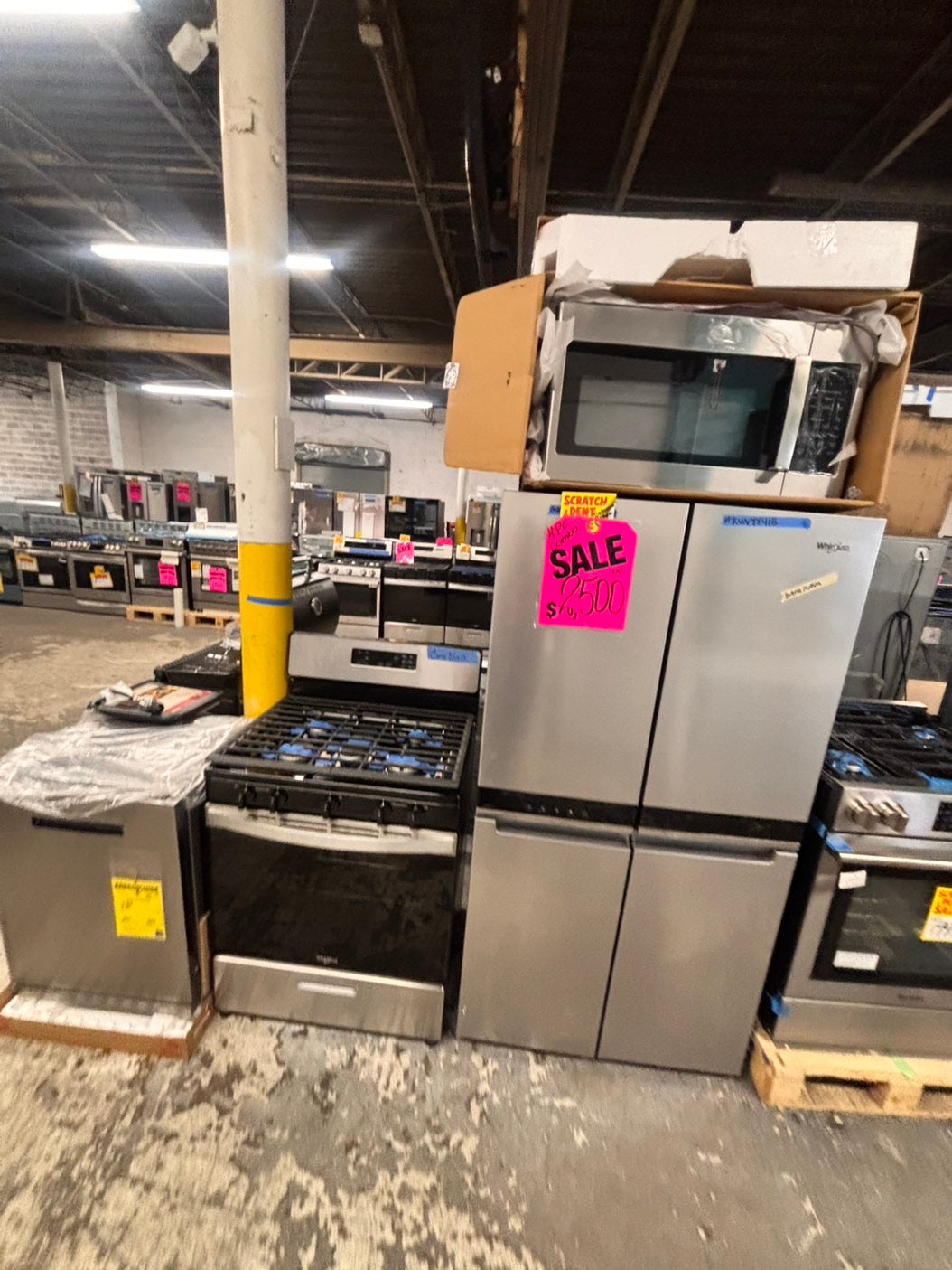 >Special 🎈4pc. Mix & match  Combo new open box costumer return -counter depth french door refrigerator whirlpool 36” w/ice maker inside gas range whirlpool five burners ,new open box over the range microwave GE & new open box dishwasher beko #RFWQ63PC