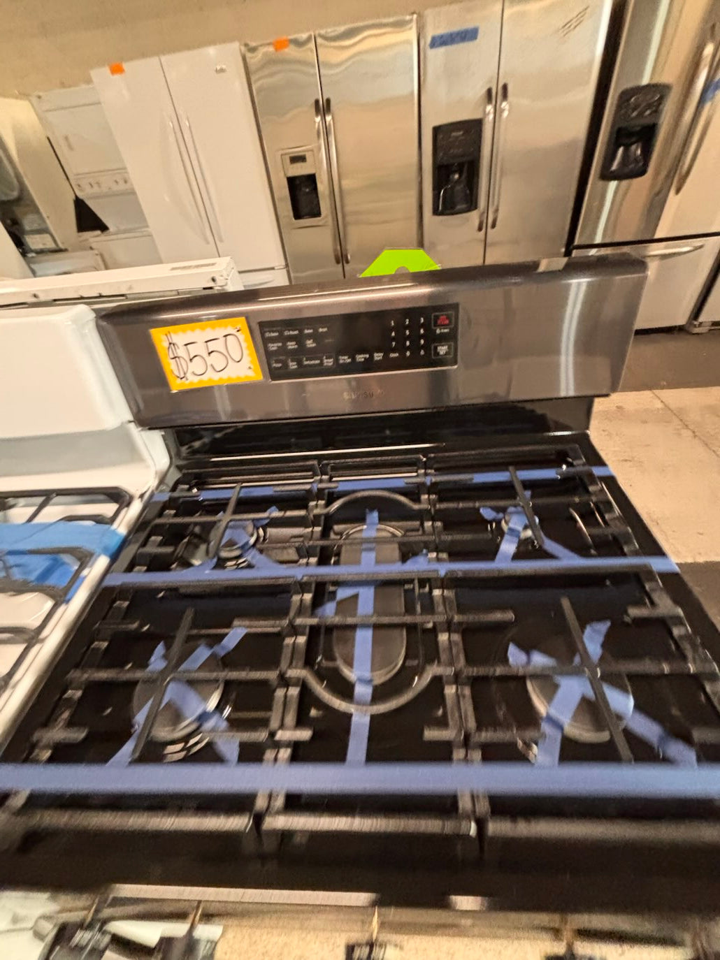 } } black silver , samsung Gas range 5 burner convection oven bake ,broil Hi/Lo self clean in black stainless steel used-Refurbished 30” #BSGS60FB