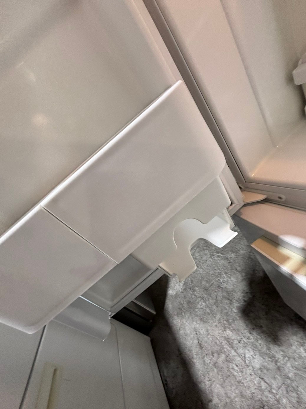 >* special🔥used-Refurbished Whirlpool white 36”w x69h x 29.1/5 depth refrigerator w/ice maker inside 36 “ #FDW4U3B