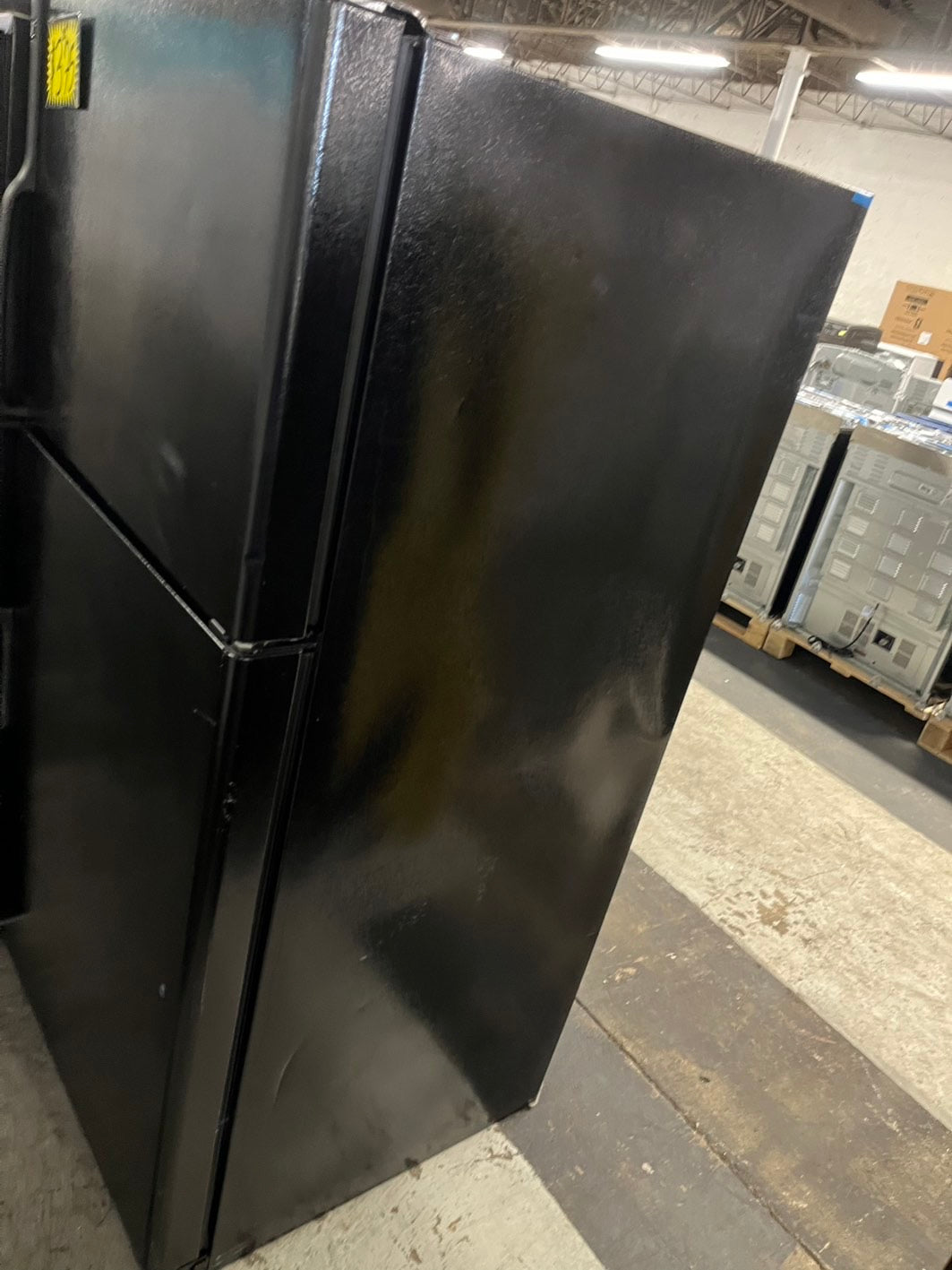 = Ge 33” Top freezer fridge  black refurbished #RFTB67B
