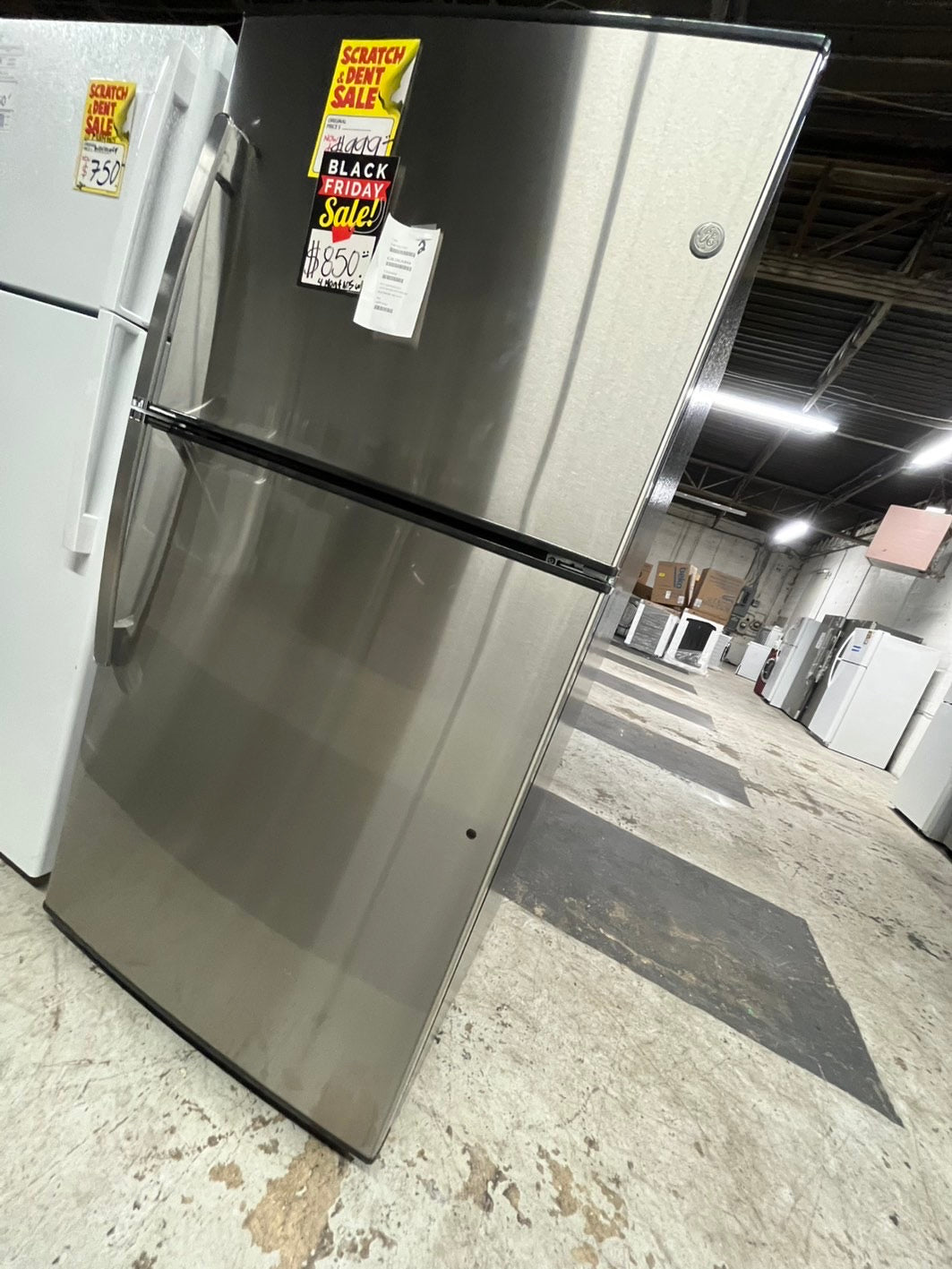 *Open box 📦 New S/d Ge 32 w. 21.1 cu. ft. Top Freezer Refrigerator in Stainless Steel with Factory-Installed Icemaker & Upfront Temperature Controls #GGE21DB