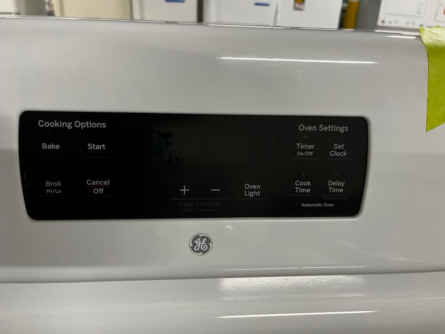 🎄Holiday Sale 🎁GE glass top electric range 220v 4 burner Refurbished bake Broil hi/lo in white 30" #ER923T1B