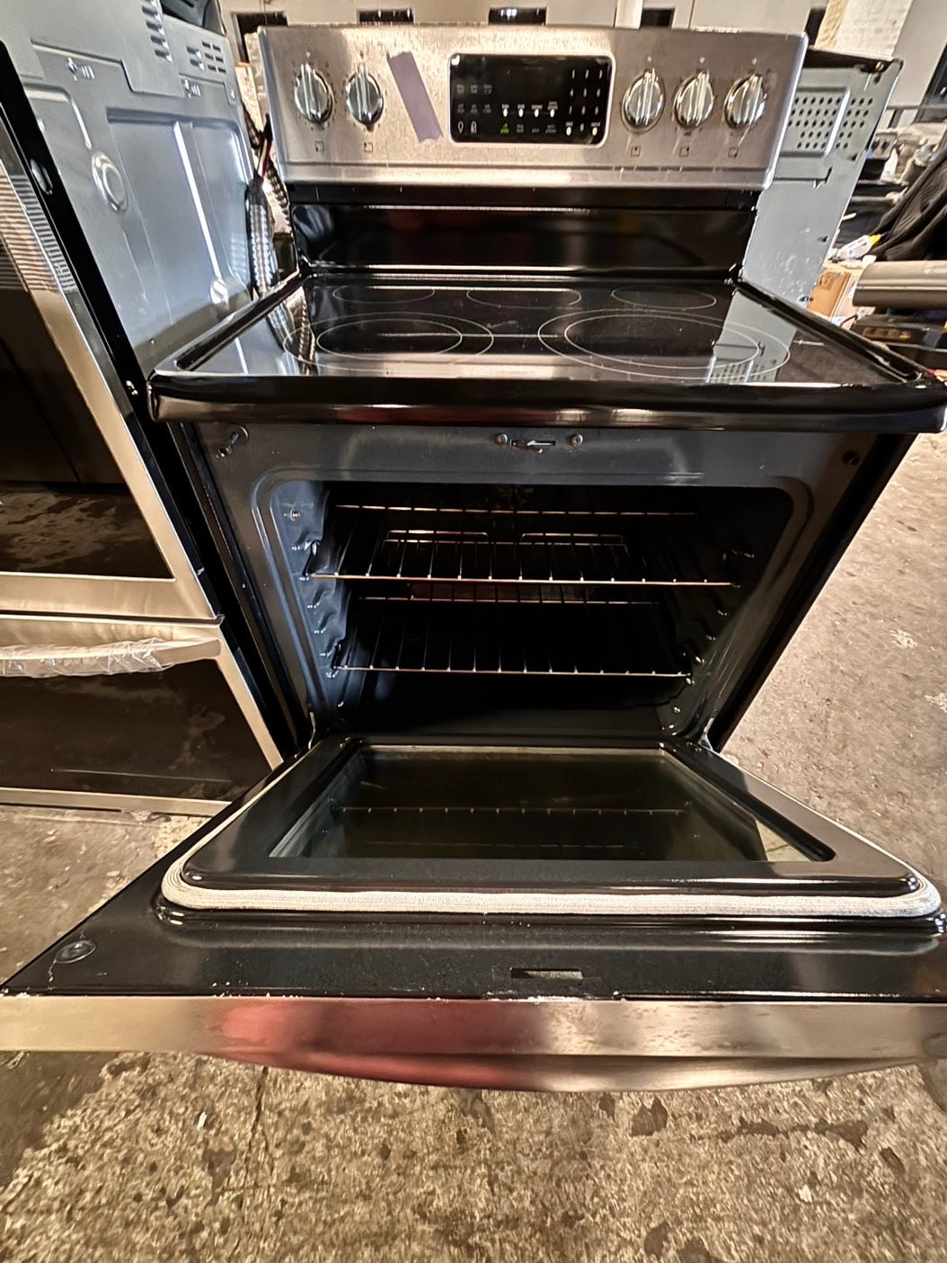 >frigidaire gallery glass top convection oven-electric range 220v 5 burner stainless steel color , warm zone bake broil fast boil ,used-Refurbished 30" #ESTD35VB