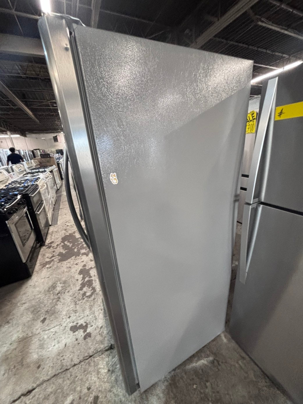 >*36”frigidaire side by side Refrigerator and freezer stainless steel w/ice water dispenser 36” #RFFC9LB