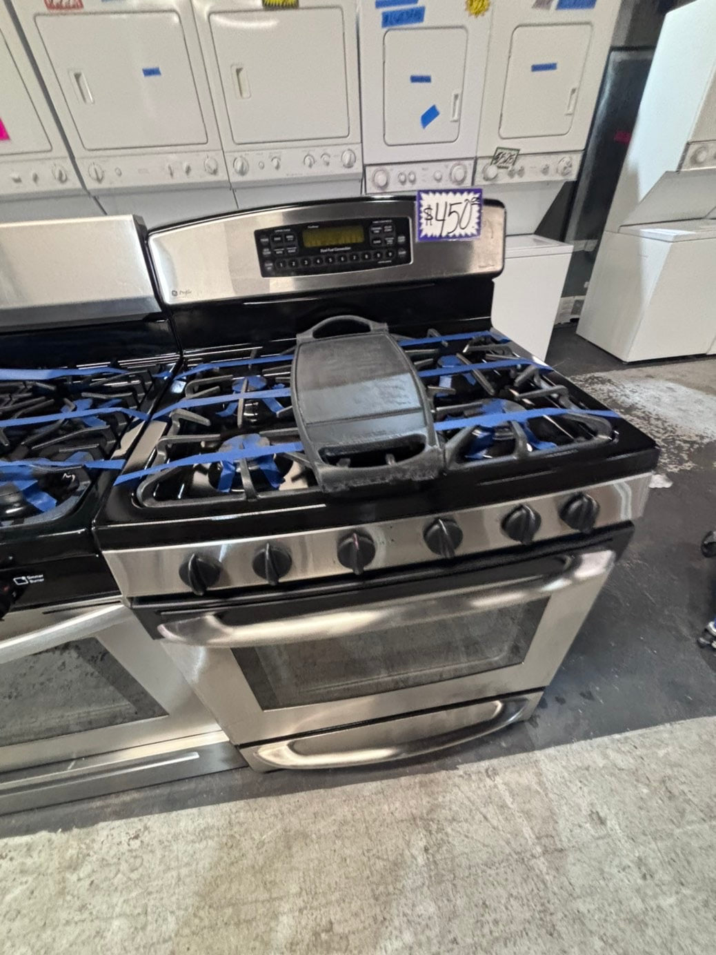 >>GE FUEL DUAL 220Vts Gas range 5 burner convection oven bake ,broil Hi/Lo self clean in stainless steel used-Refurbished 30” #SG11YSB