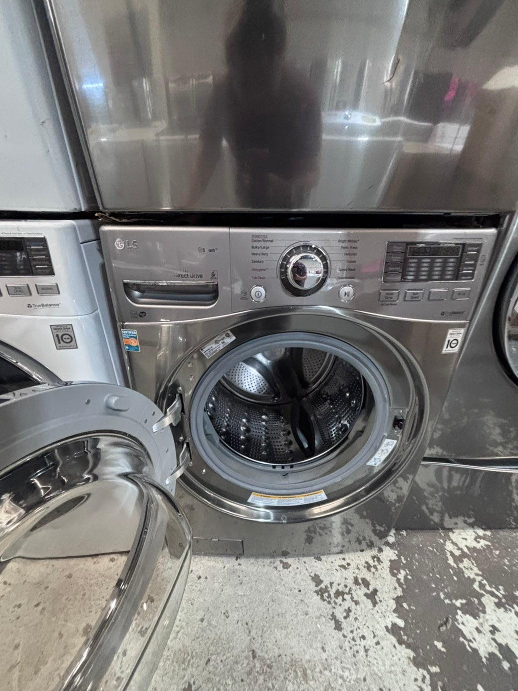 >*early July 4th special 🇺🇸LG washer & dryer set electric 220v front load stackable or side by side - sensor dry in gray  #WEDS22BSET