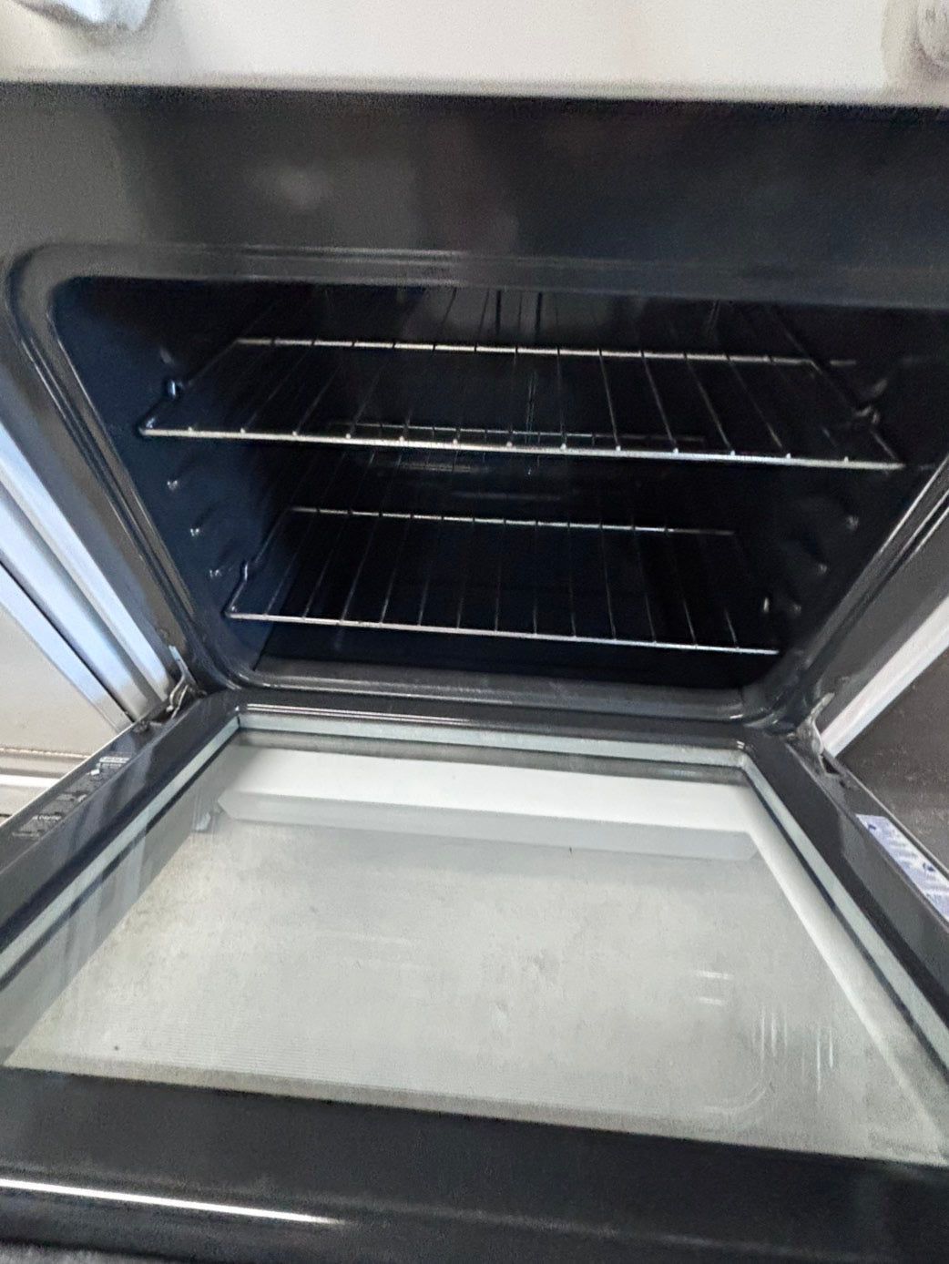 >*sale🔥frigidaire Gas range 4 burner bake broil Hi/Lo self clean in  white used-Refurbished 30” #FQY662B
