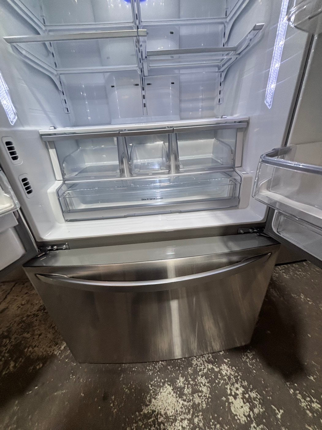 >>36” x69h 24”depth LG  French door Refrigerator counter depth stainless steel w/ ice water dispenser great condition 36" used-refurbished #KVVS24B
