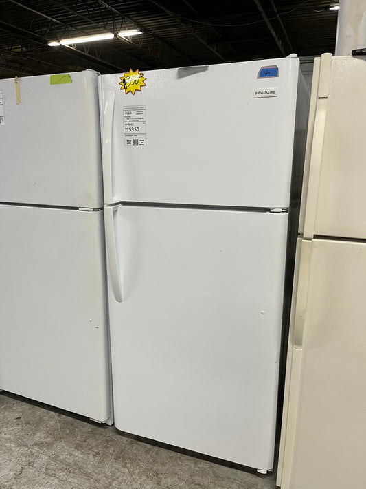 - Frigidaire top freezer Refrigerator in white 30" #RF307TB