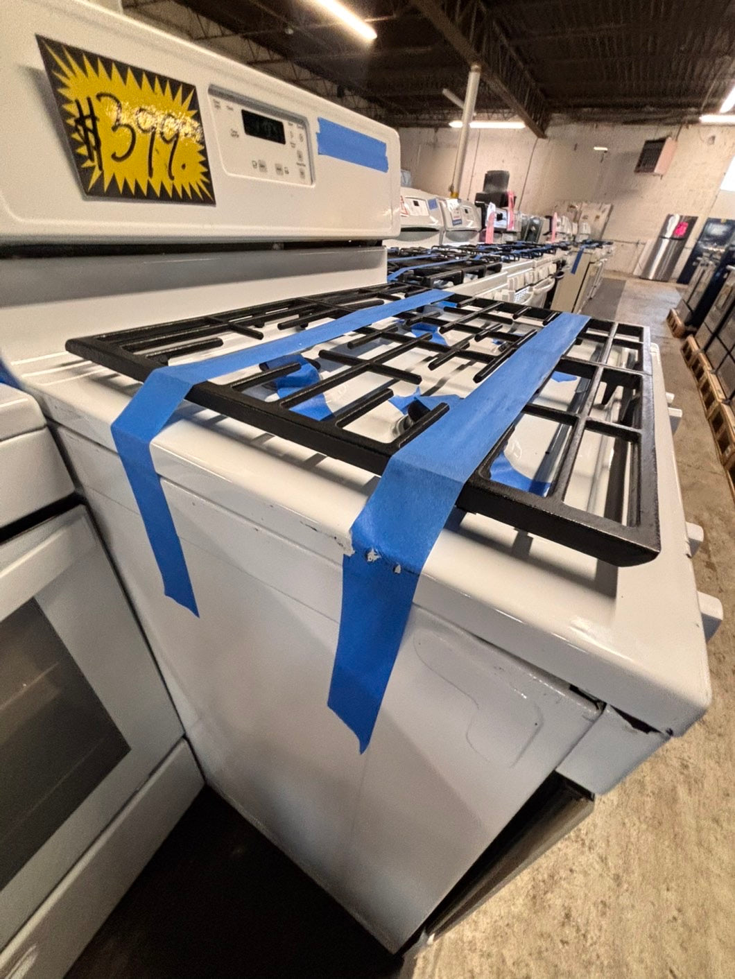 >Whirlpool Gas stove  oven  4Burner broil & bake 30” white used-refurbished #AWPDAB