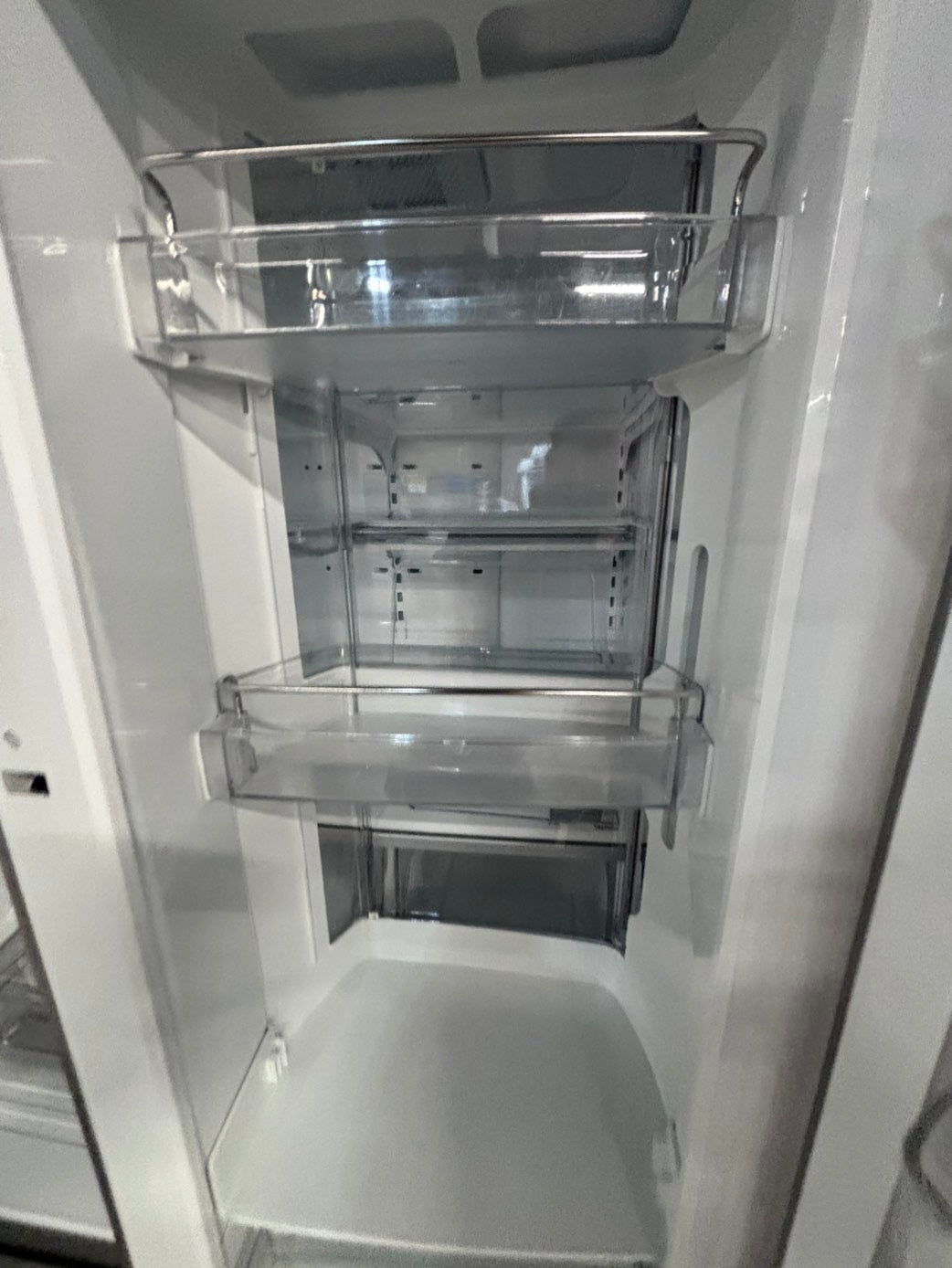 >>Used great condition used-Refurbished LG 36”w x69h x 31” depth refrigerator stainless steel w/ice & water dispenser 36 “ #LGFD31CU3B