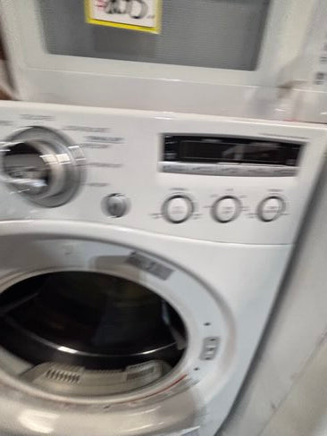 }gas LG white washer & gas dryer set front load stackable or side by side  27” in used Gas  used-Refurbished #GWD46B