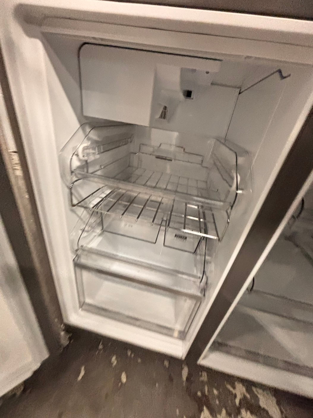 >special🎈New open box 📦 costumer return whirlpool- 23 cu. ft. Counter depth 19.4 cu. ft. Counter Depth French Door Refrigerator in Fingerprint Resistant .. #RWVYY41B