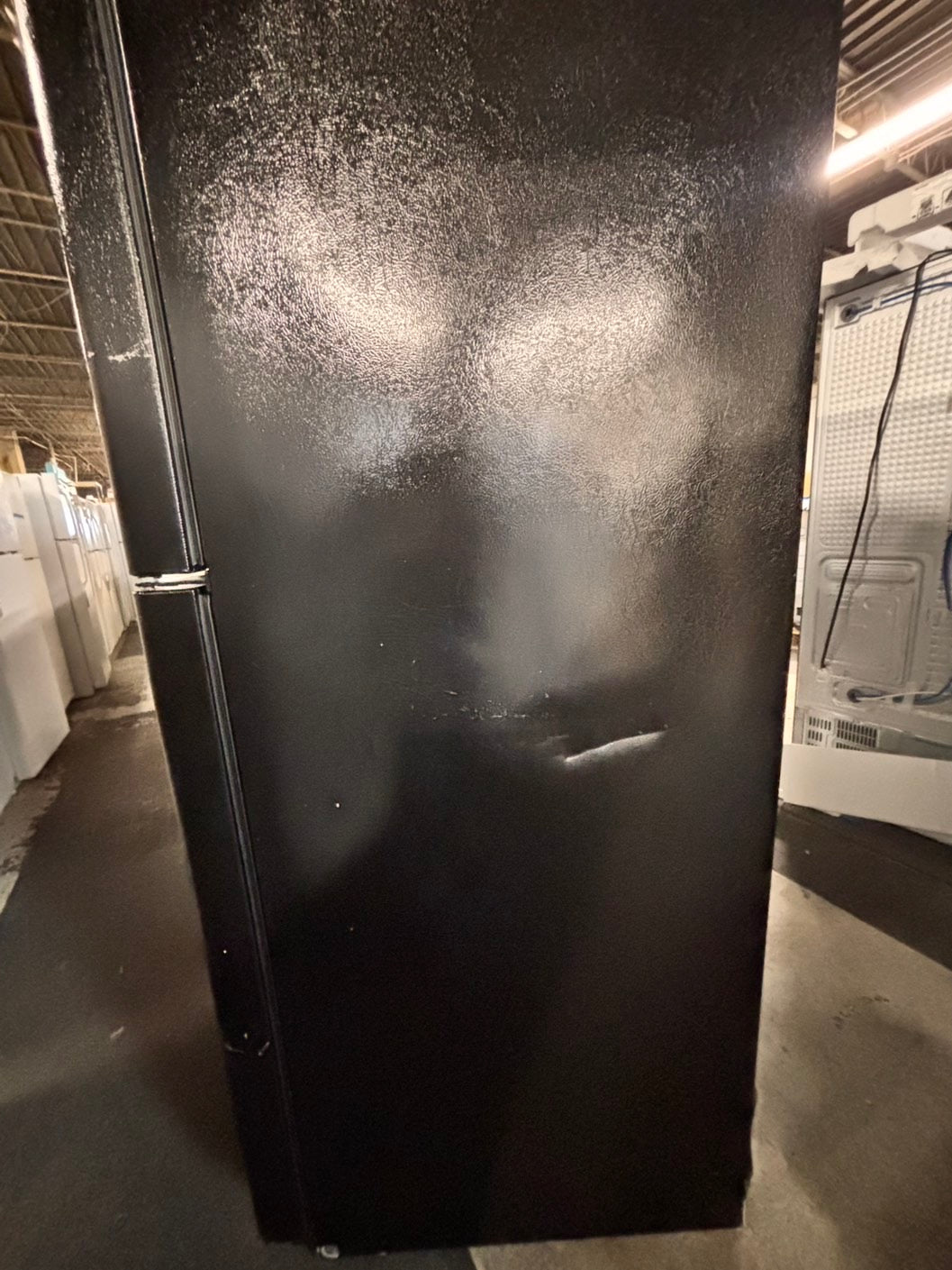 >GE 33” Top freezer fridge with ice maker inside ,black refurbished #RFTY3HB