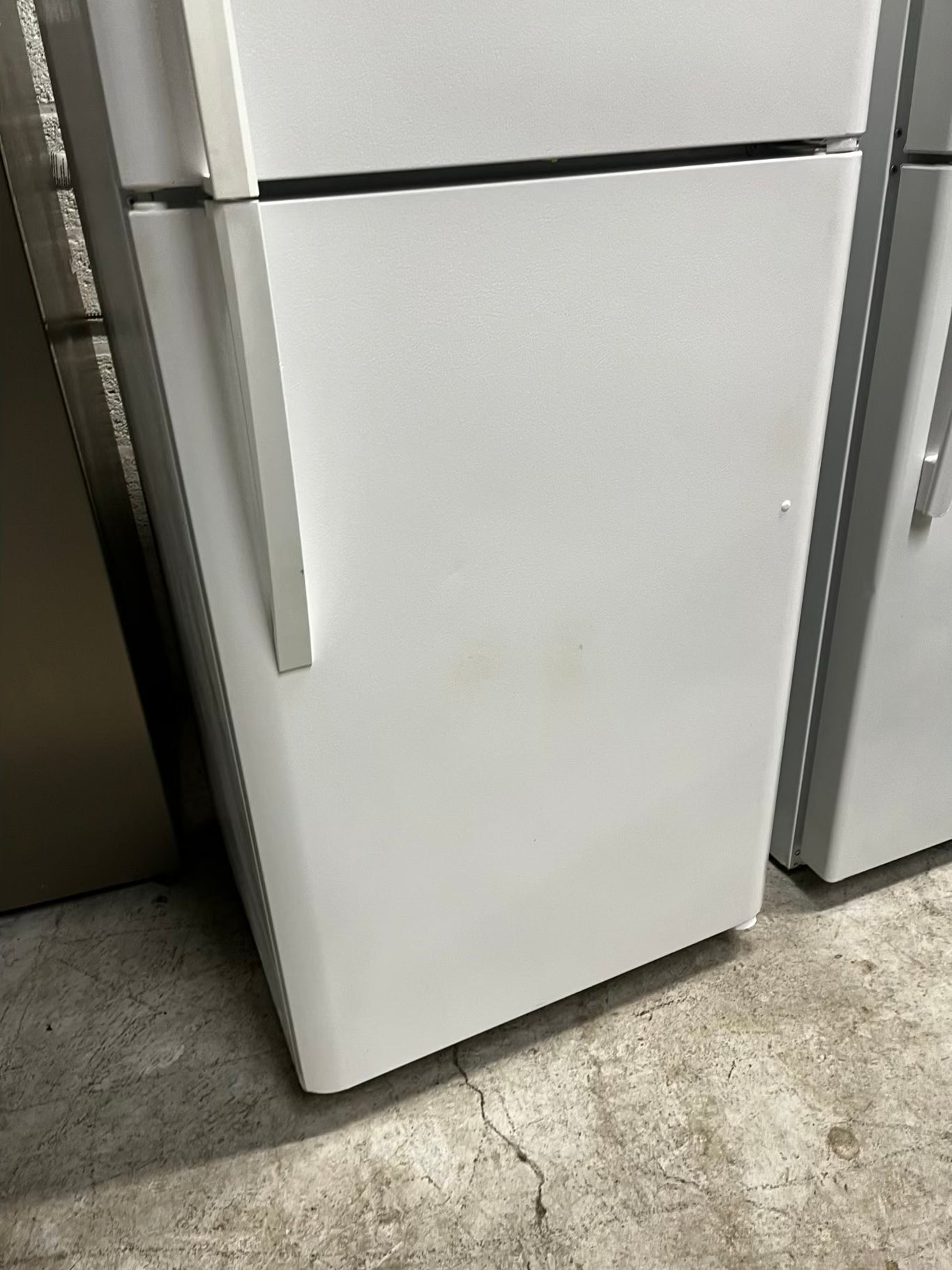 * 🎉 Black Friday ⚡️ Kenmore top freezer refrigerator in white no ice maker 30" #RF39441B