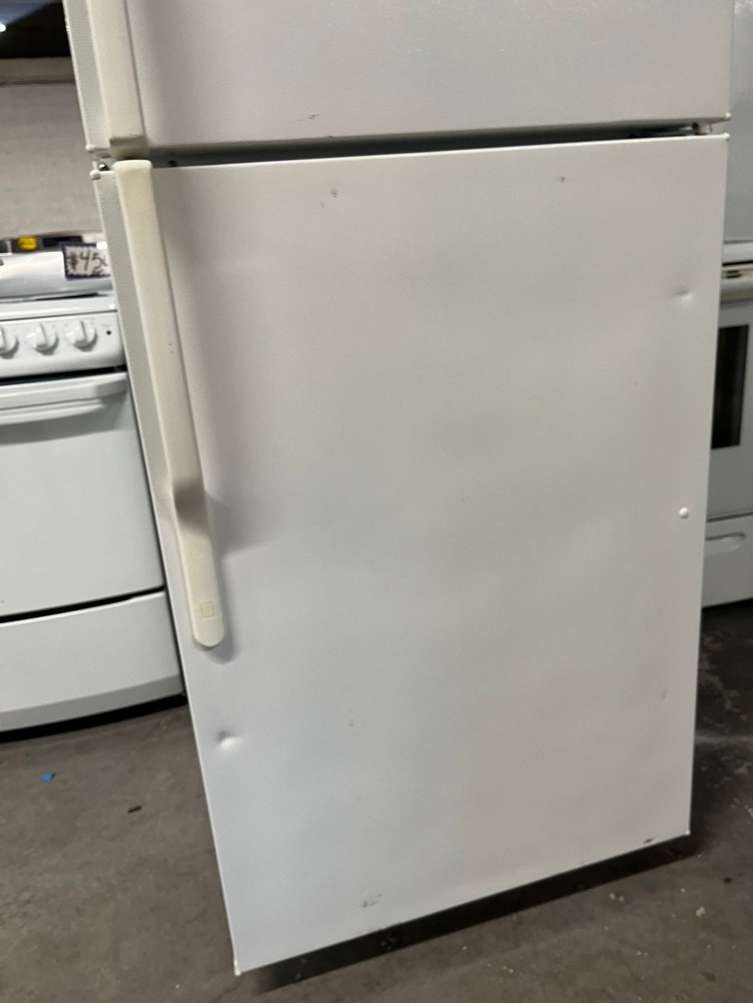 *🔥black Friday sale ‼️package deal 2Pcs set Ge 28” Top freezer fridge 28” wide  & Hotpoint electric coils top electric stove white 20” #RFELC10CB