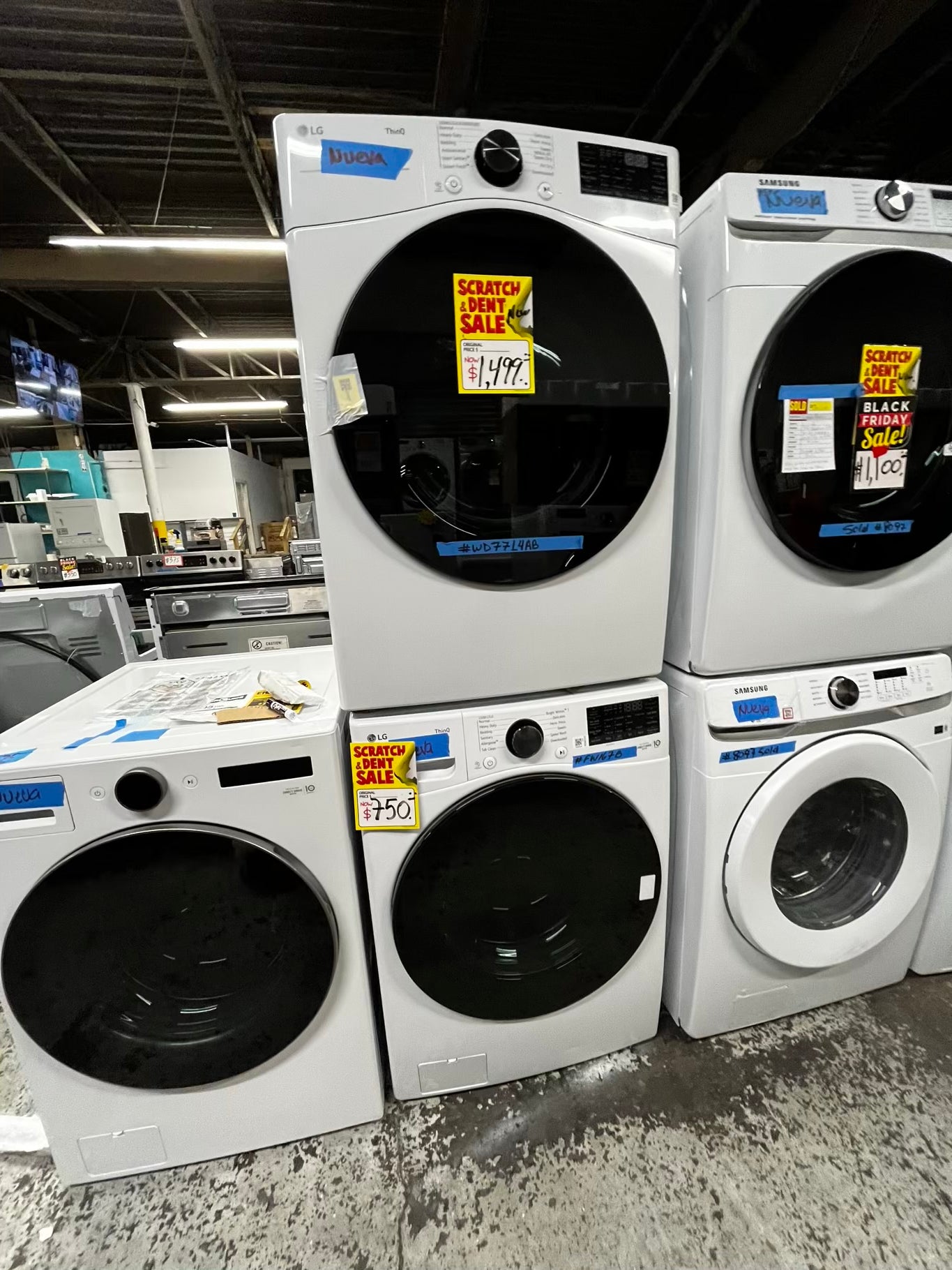 -Open Box 📦 Scratch & Dent 4.5 cu. ft. Ultra Large Capacity Front Load Washer - White WM4000HWA & 7.4 cu. ft. Large Capacity Front Load Electric Dryer - White DLEX4000W Set / stock number #WD7714AB