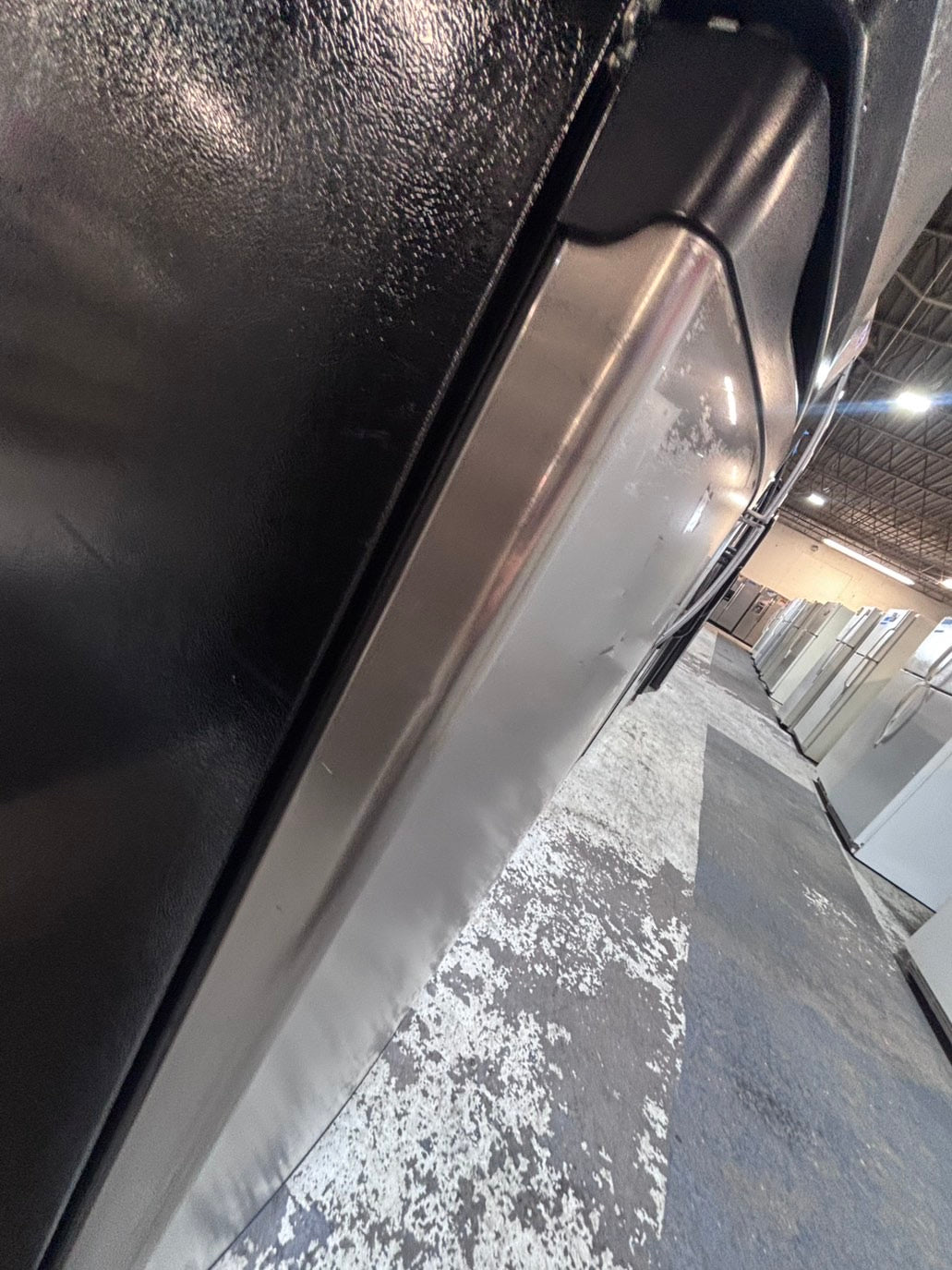 >*special🔥Whirlpool stainless steel top freezer refrigerator with ice maker inside used-refurbished 30" #RFT3SB