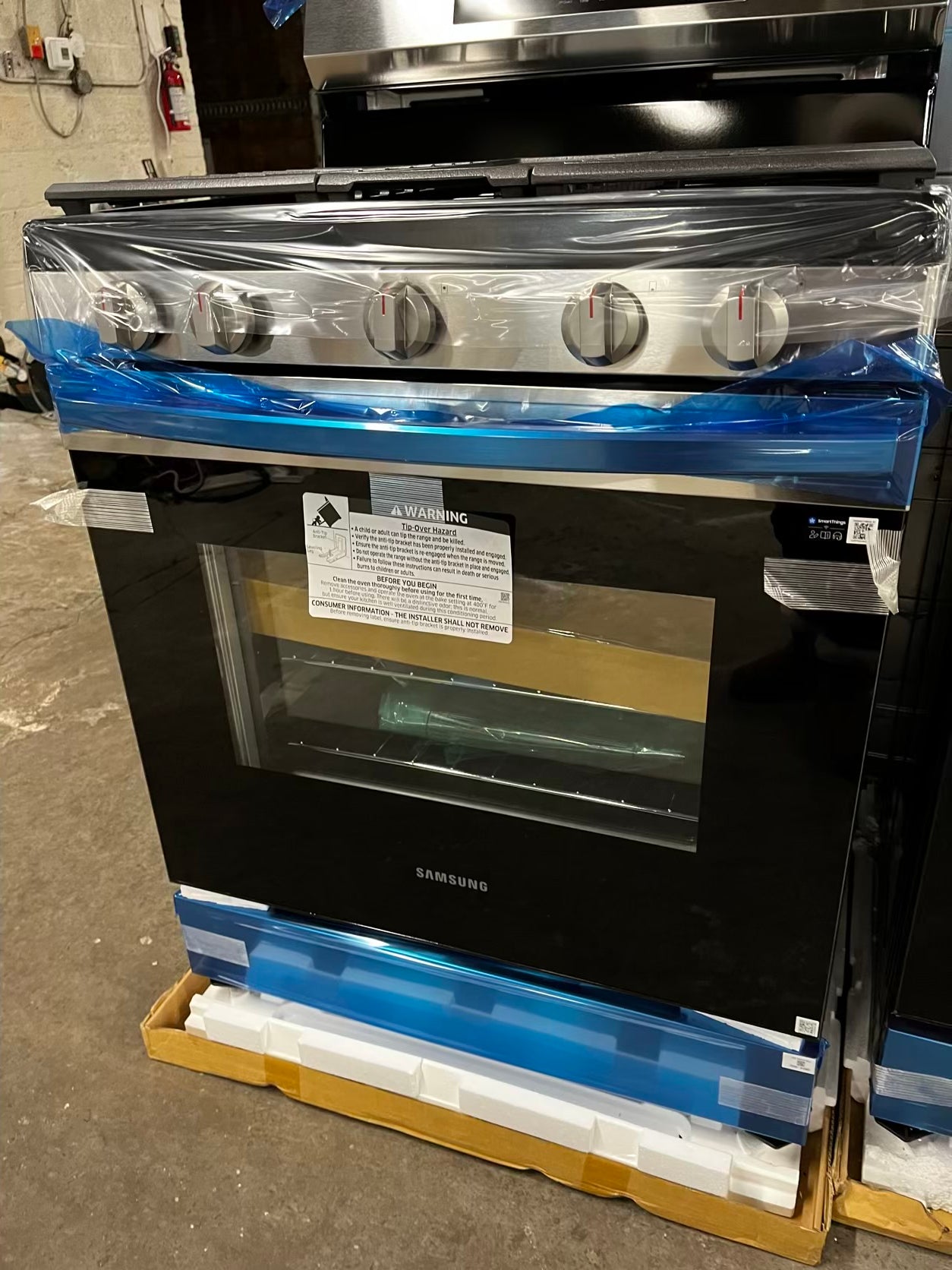 🎄Holiday Sale 🎁Samsung Open Box | Scratch & Dent 5.8 cu. ft. Gas Range 5 burner with Self-Cleaning Oven in Stainless Steel #GR74940B