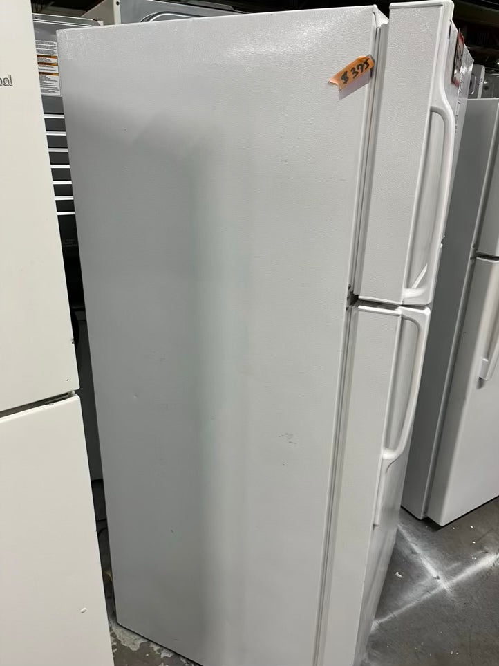 - GE Top freezer Refrigerator white |  Item number #RF667C 28” in Refurbished