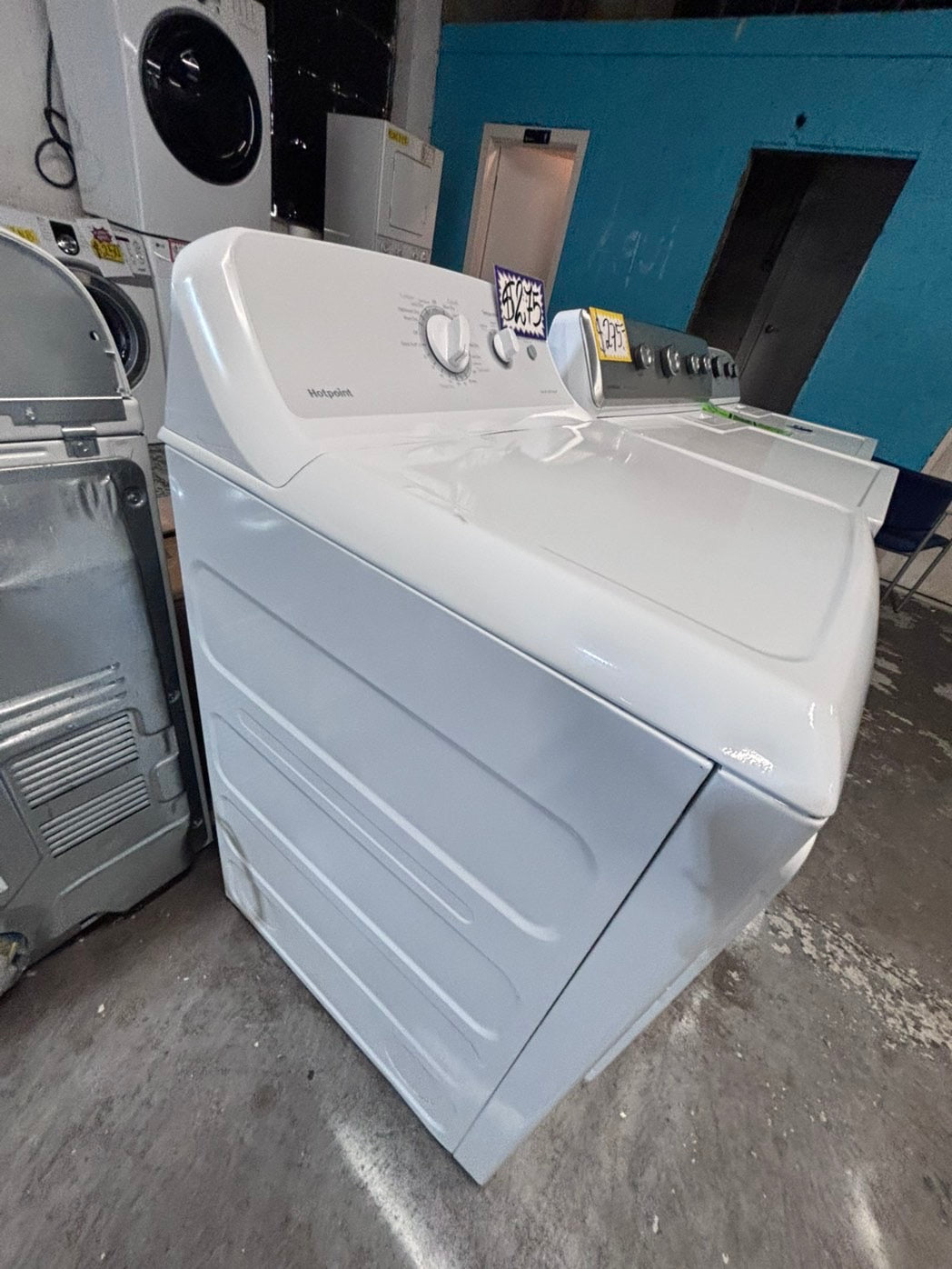 >*hot point side x side extra large capacity electric 220v dryer   27” used -Refurbished #HPED55B