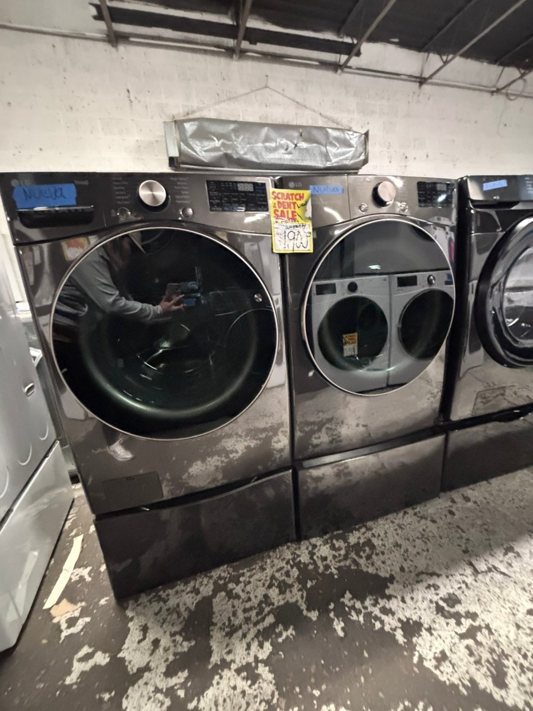 >>New open box 📦 LG steam  front load washer & dryer electric set with pedestal storage 27” #WD74007B