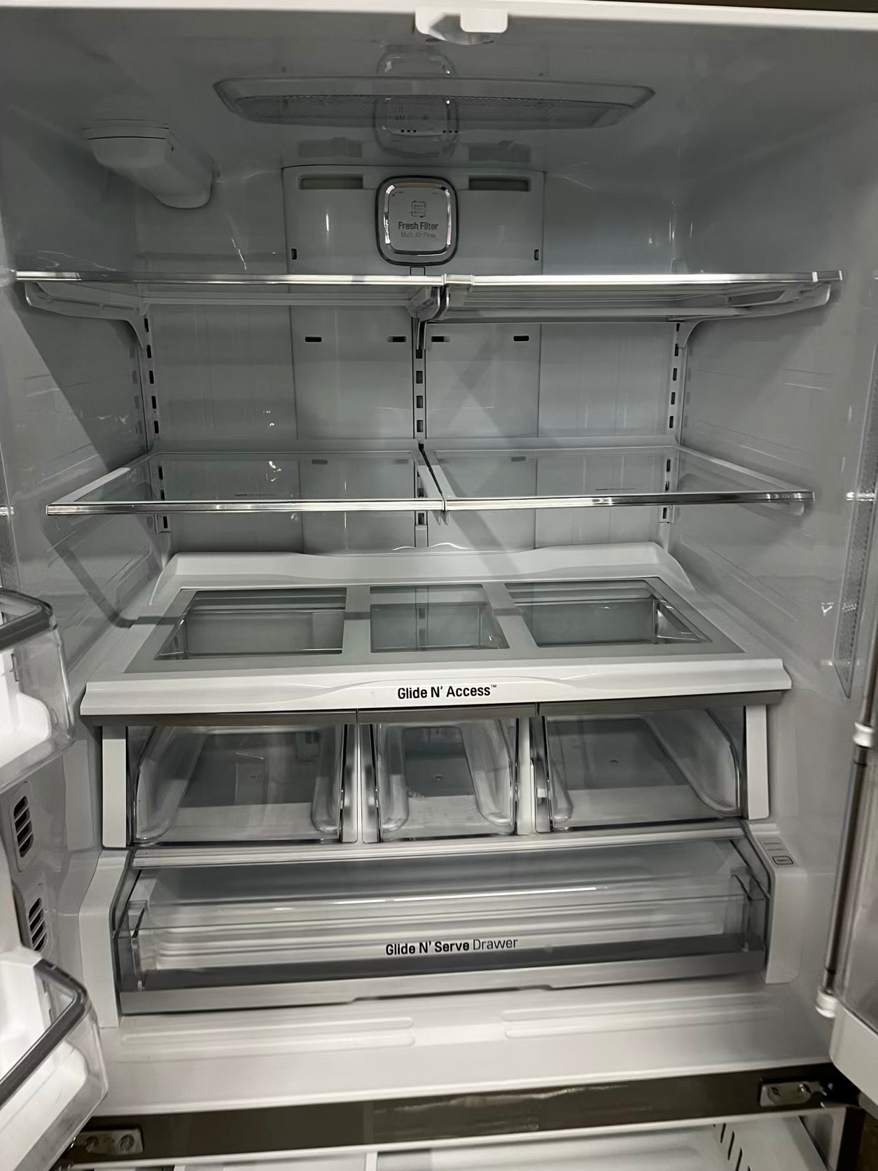 LG French door Refrigerator stainless steel Showcase w/ ice water dispenser 36" #RF53421B