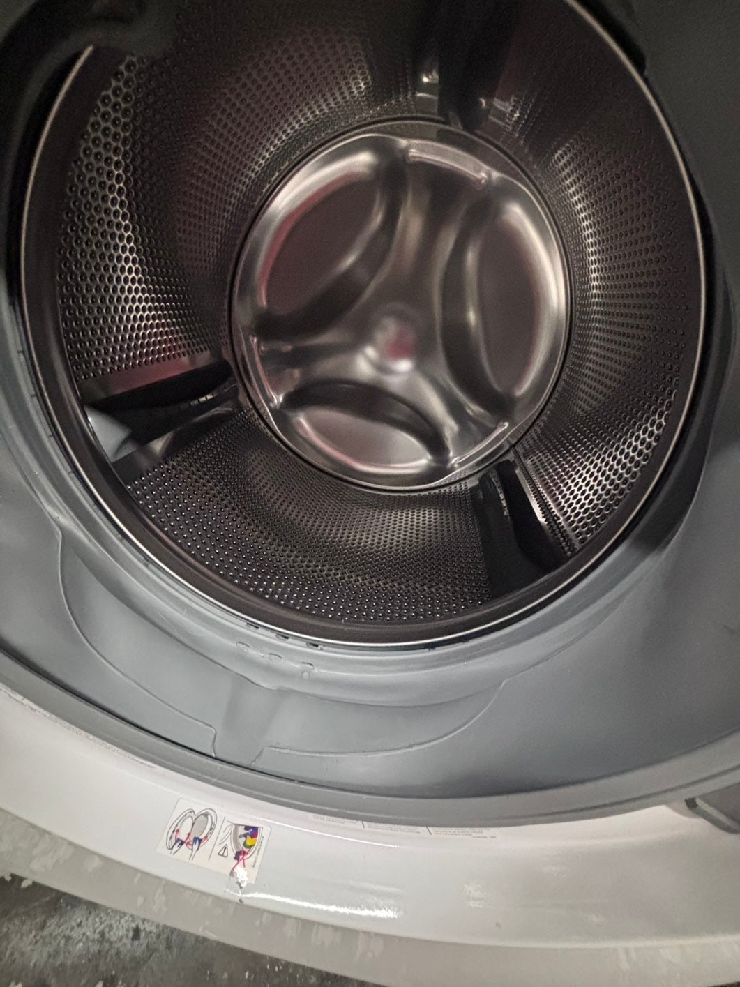 >new Open Box 📦 Electrolux electric 27” wash-tower (washer & dryer) large capacity one unit staked #AED940B