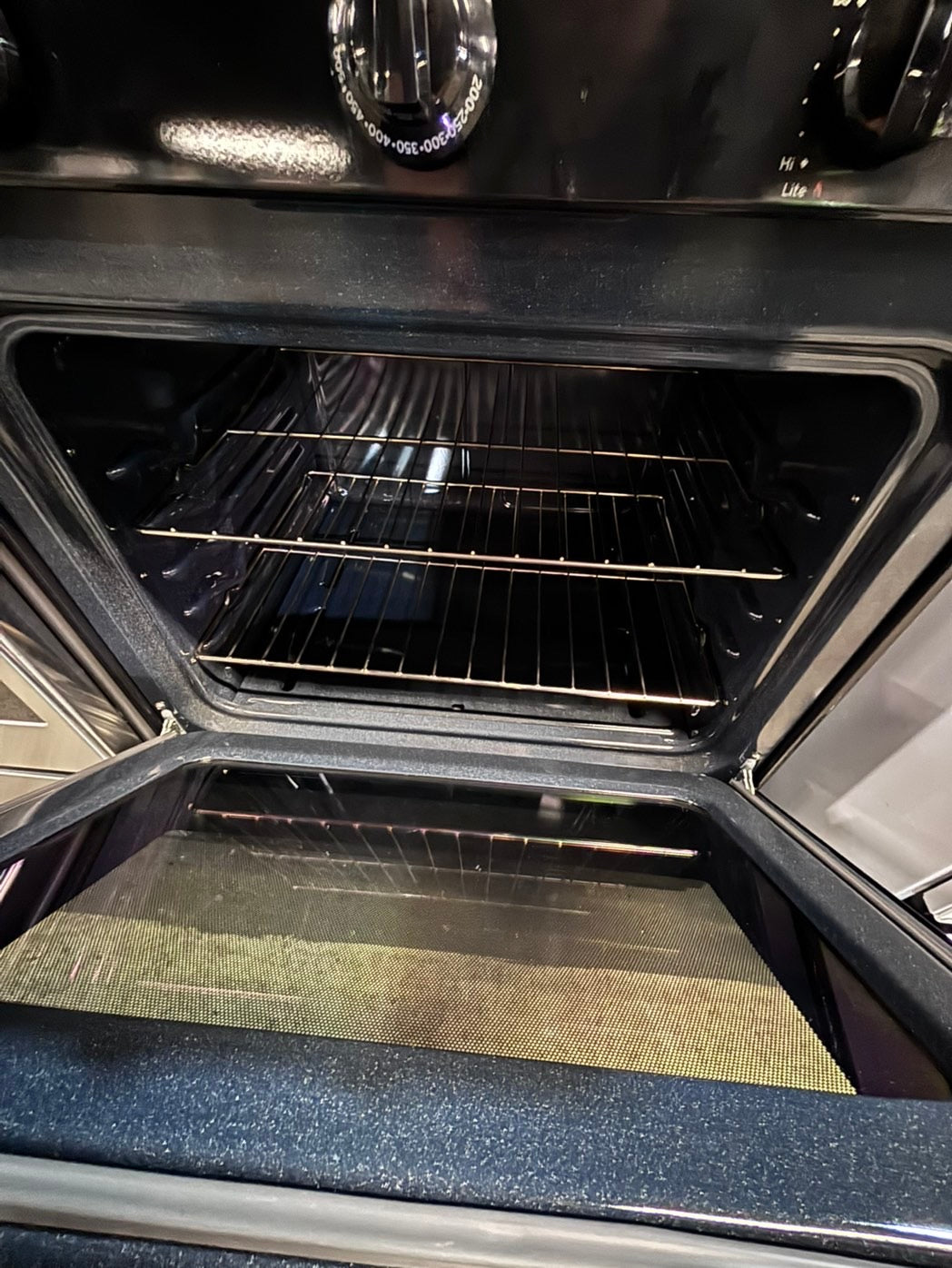 >*GE range 4 burner bake broil Hi/Lo self clean in stainless steel used-great condition ,Refurbished 30” #FLN10SB