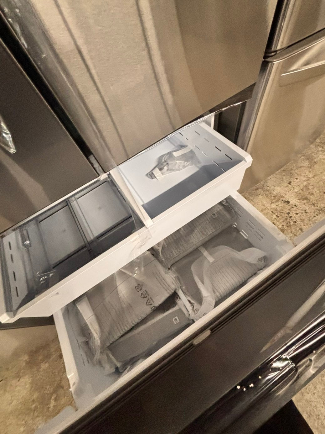 >special🎈new open box Mega Capacity Standard Depth 3-Door French Door Refrigerator in Stainless Steel 
#RSS334B 36” in